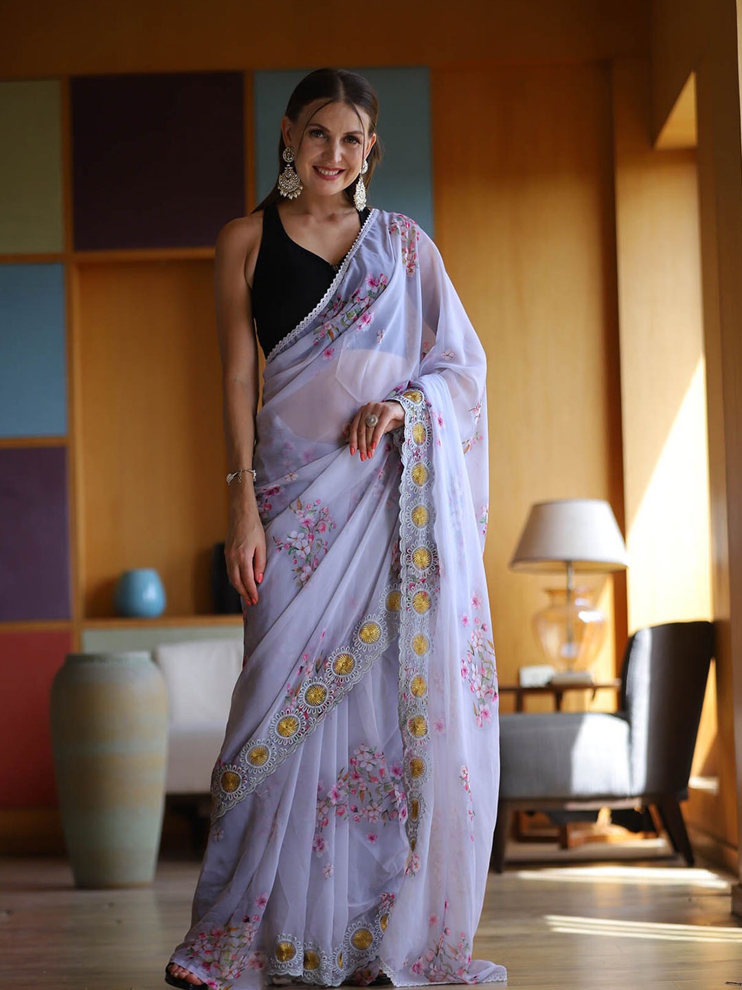

ODETTE Purple & Pink Floral Embellished Saree