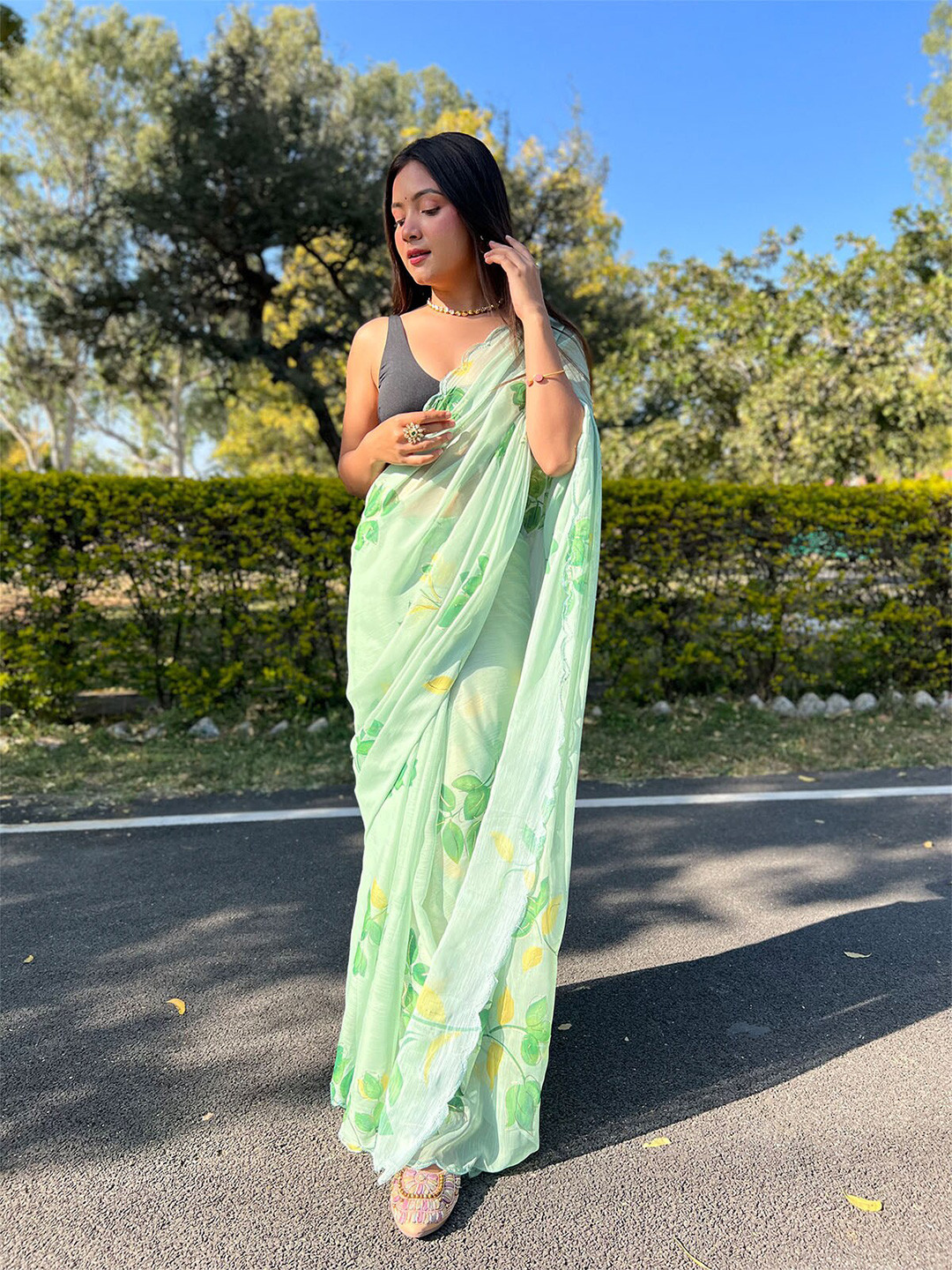 

ODETTE Green & Yellow Floral Saree