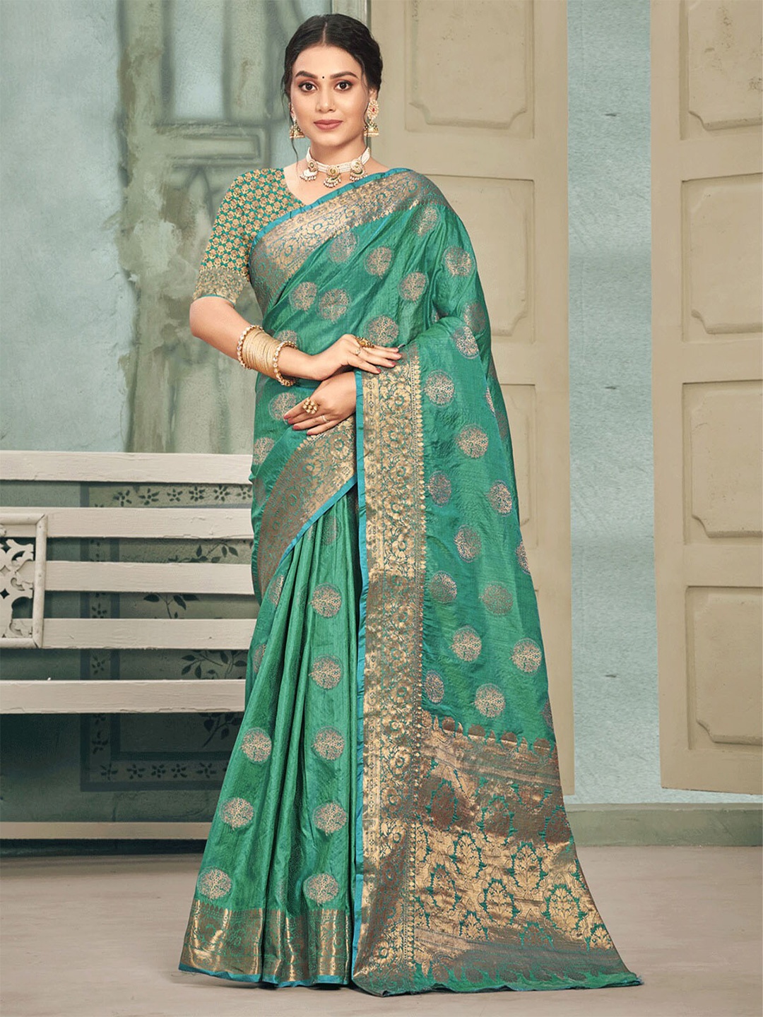 

ODETTE Sea Green & Gold-Toned Woven Design Zari Saree