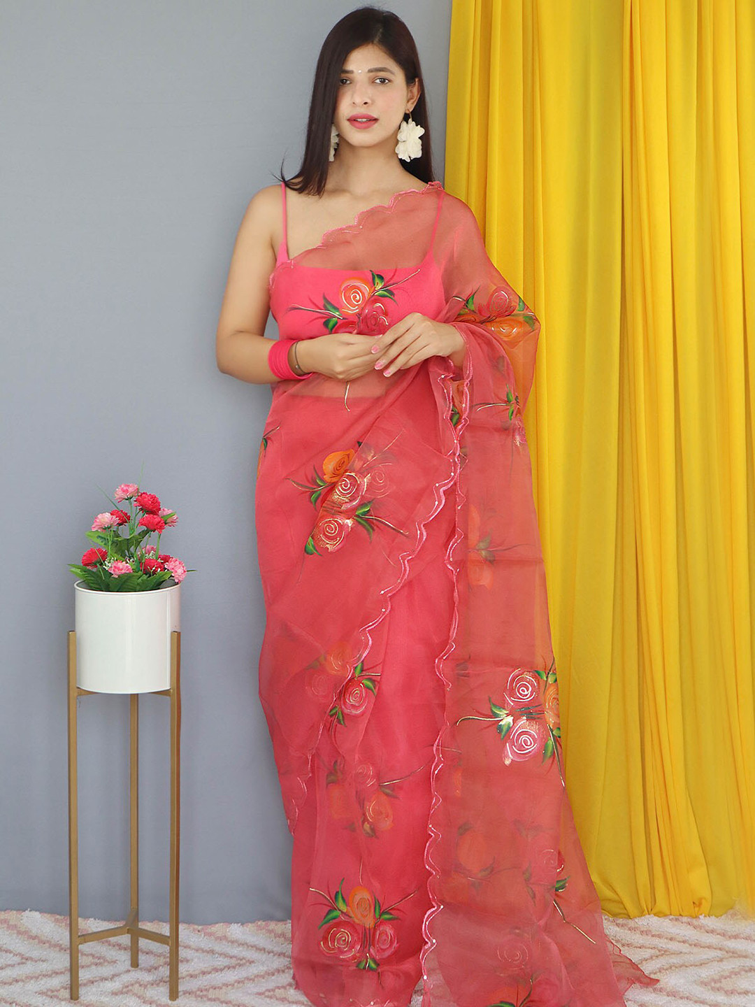 

ODETTE Red & Green Floral Organza Saree