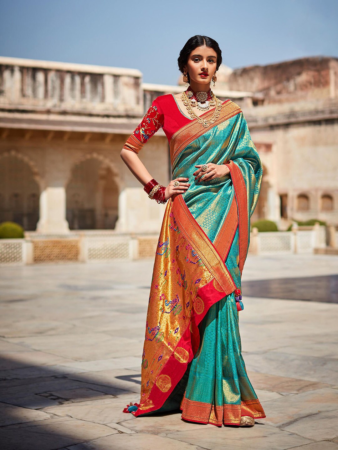 

ODETTE Green & Red Floral Zari Silk Blend Saree