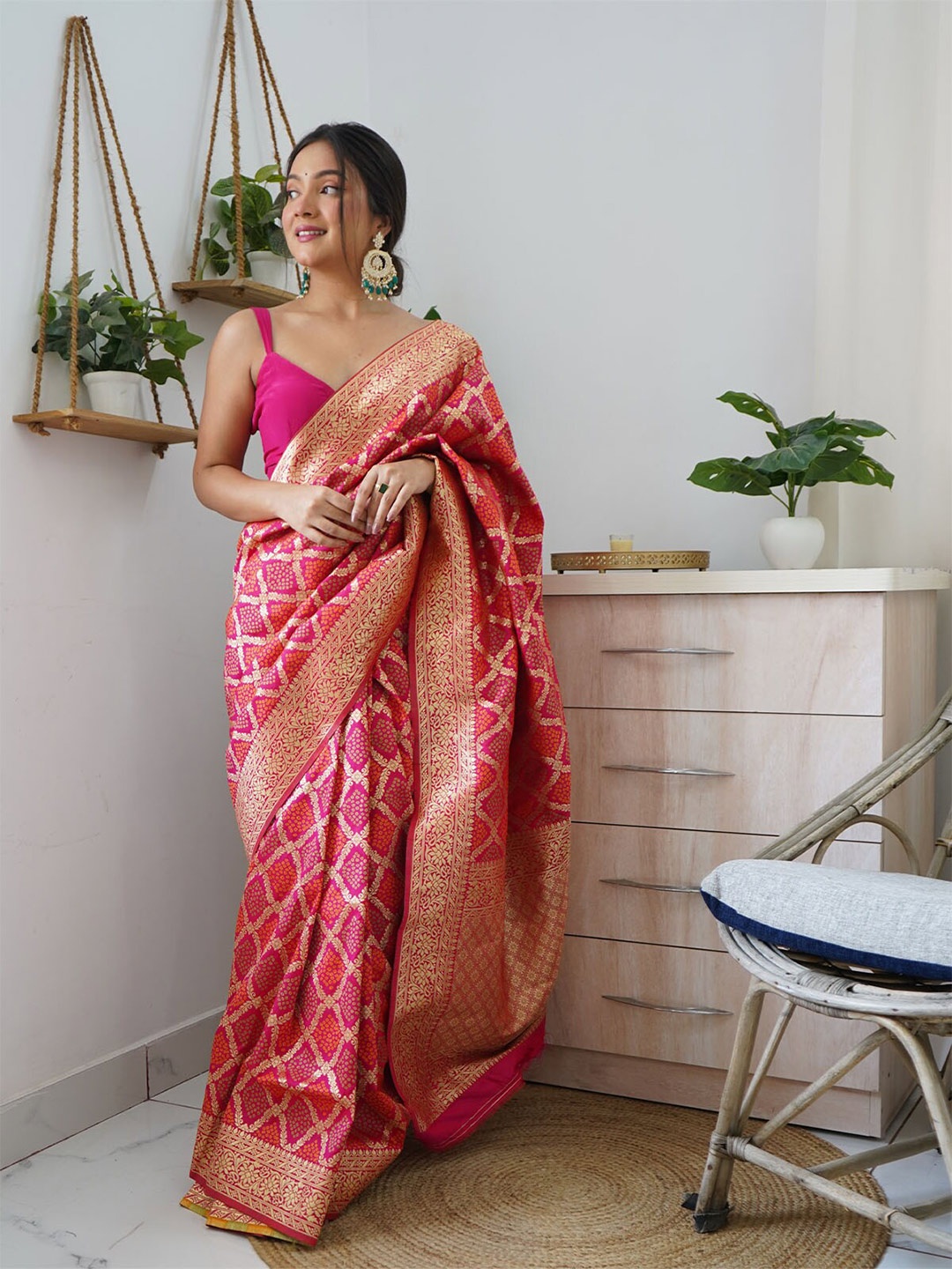 

ODETTE Pink & Red Ethnic Motifs Zari Saree