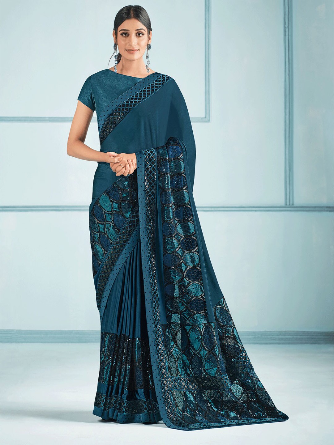 

ODETTE Green Embroidered Saree