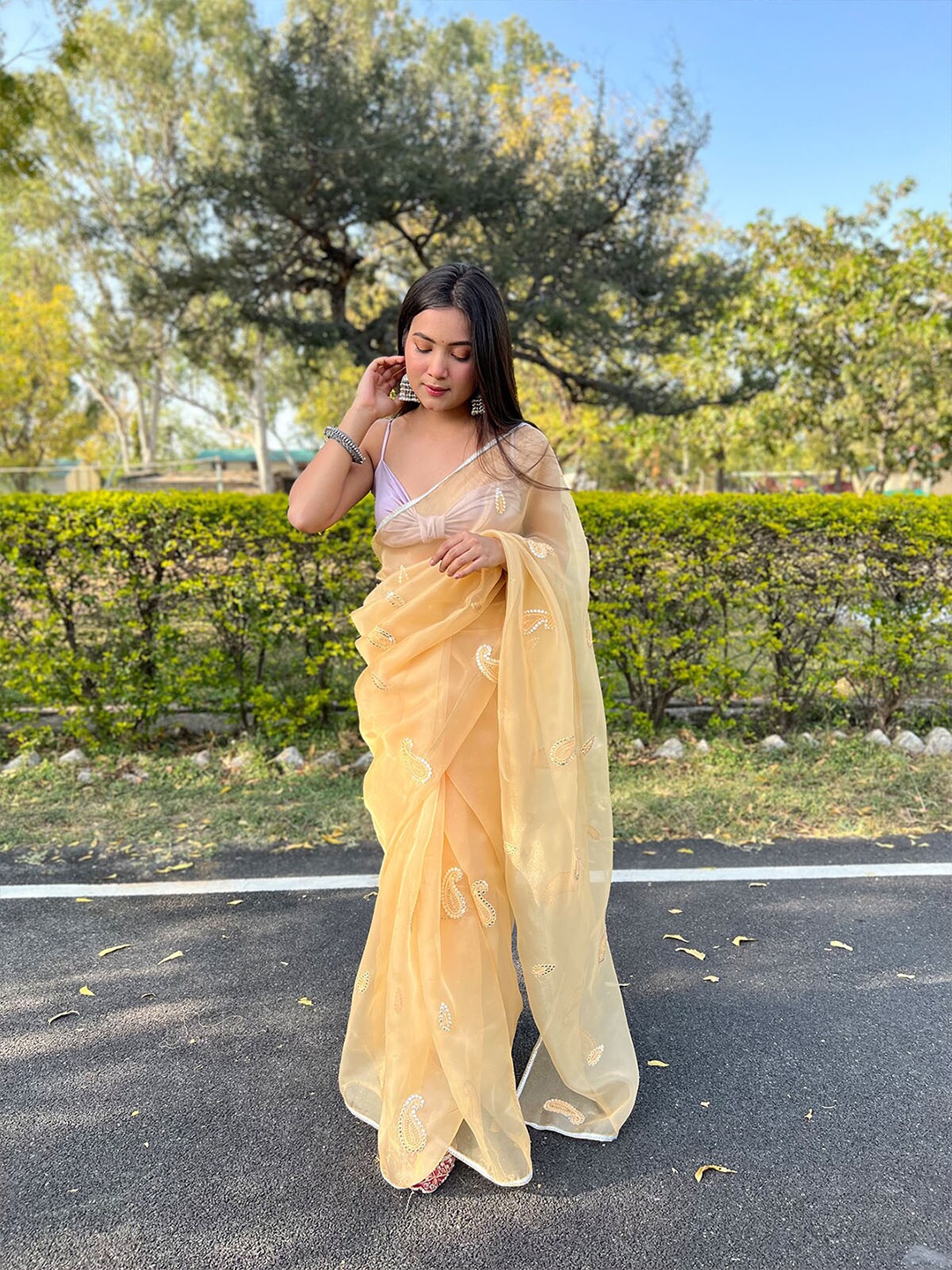 

ODETTE Yellow & White Paisley Embroidered Organza Saree