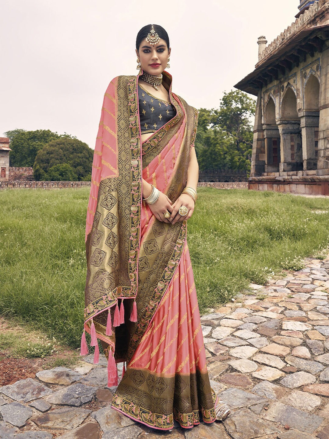 

ODETTE Pink & Gold-Toned Woven Design Zari Satin Saree