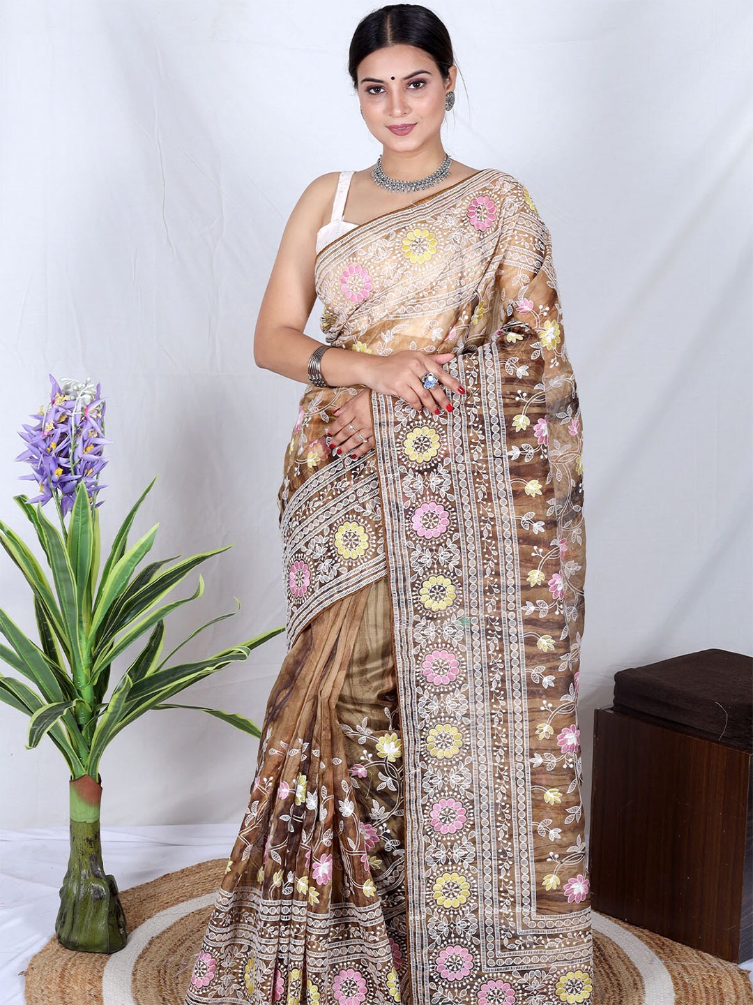 

ODETTE Brown & Pink Floral Embroidered Organza Saree