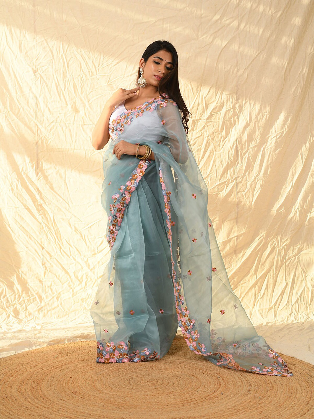 

ODETTE Grey & Pink Floral Embroidered Organza Saree