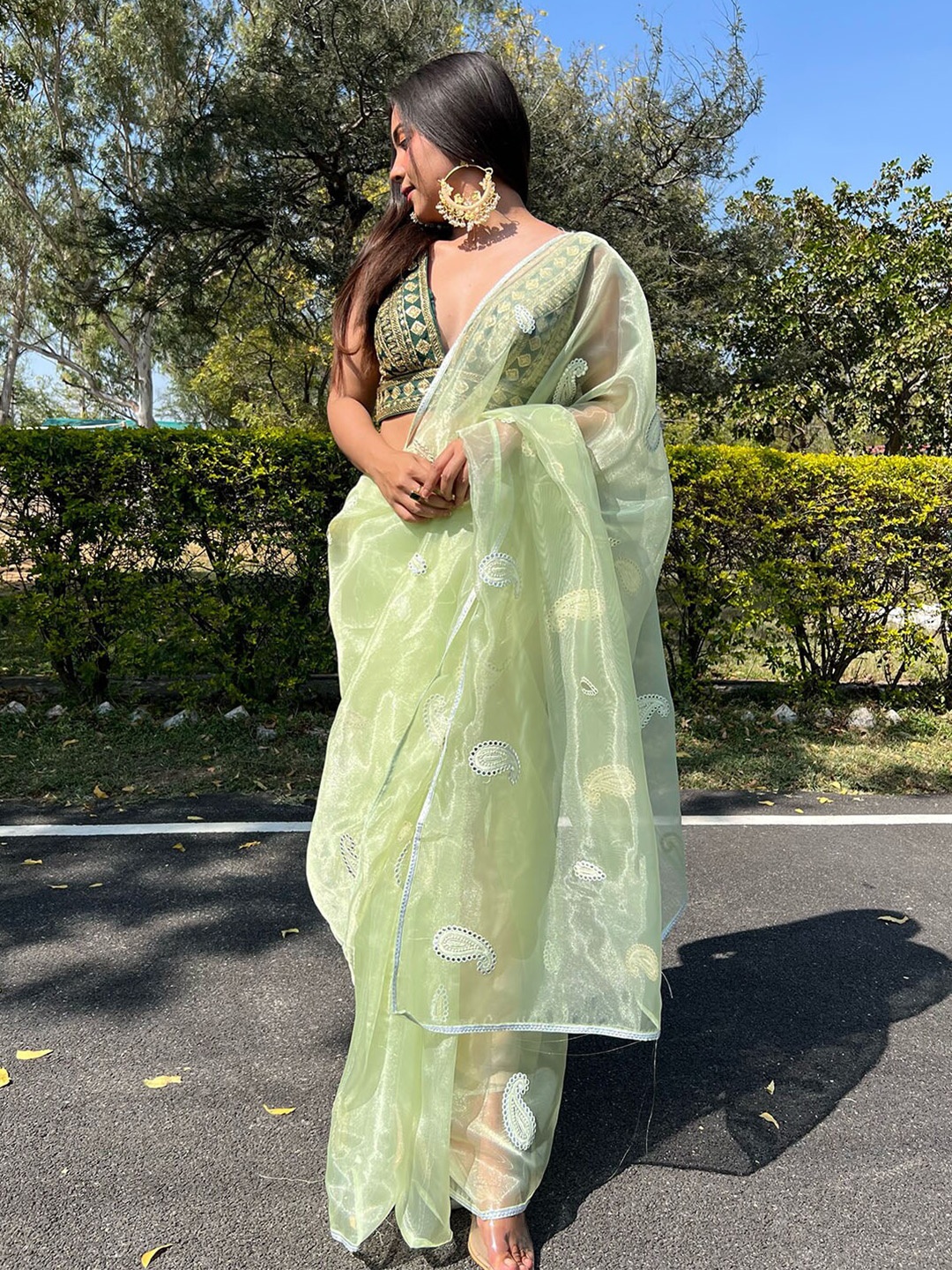 

ODETTE Green & White Floral Embroidered Organza Saree