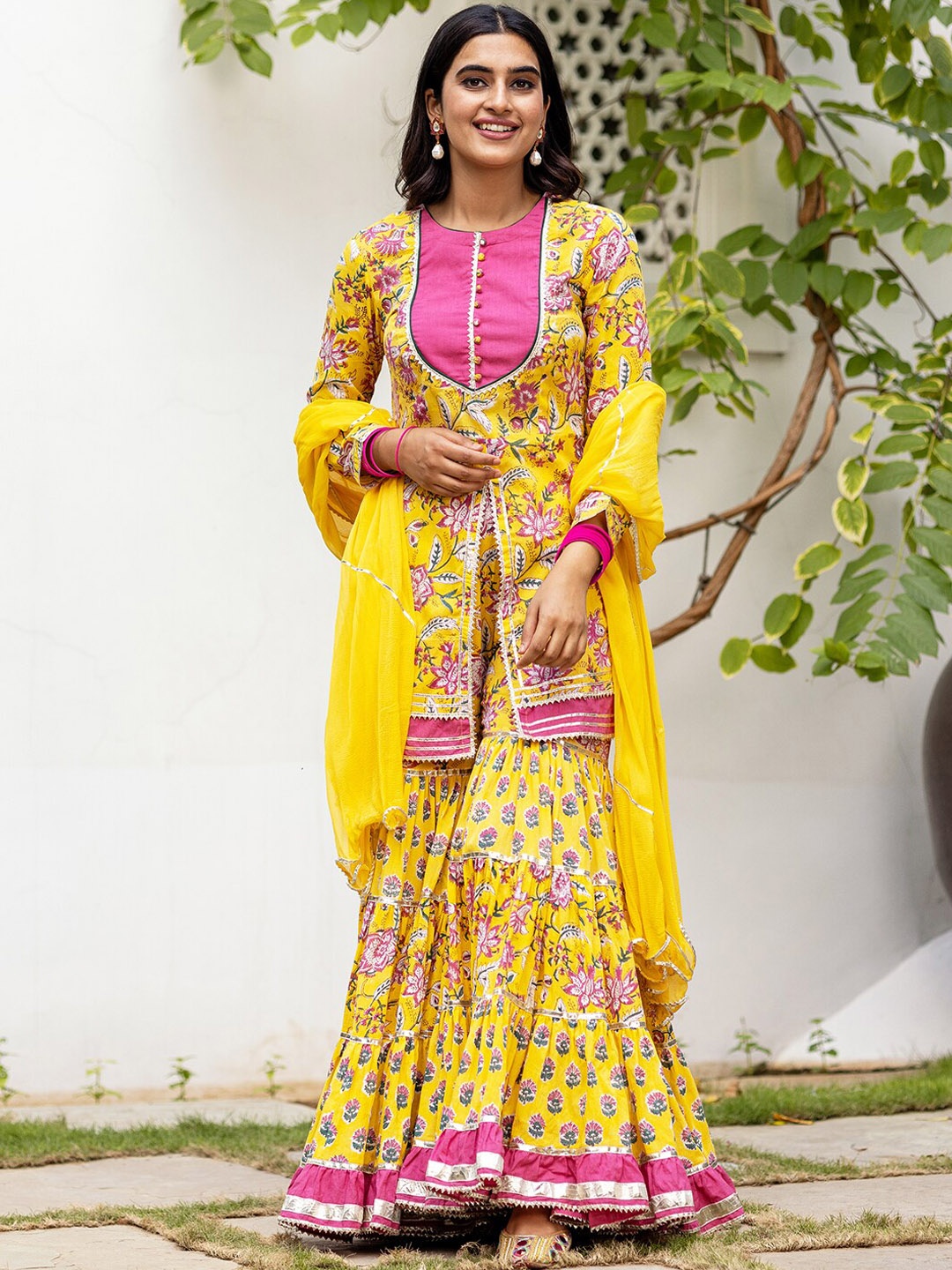 

Ambraee Women Yellow Floral Printed Kurta with Sharara & Dupatta