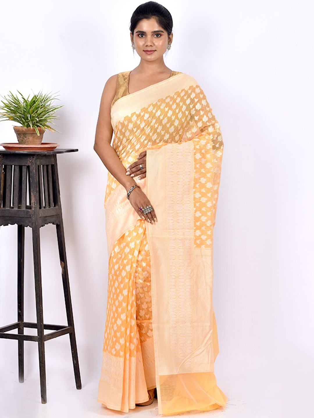 

AllSilks Yellow & White Floral Pure Cotton Saree