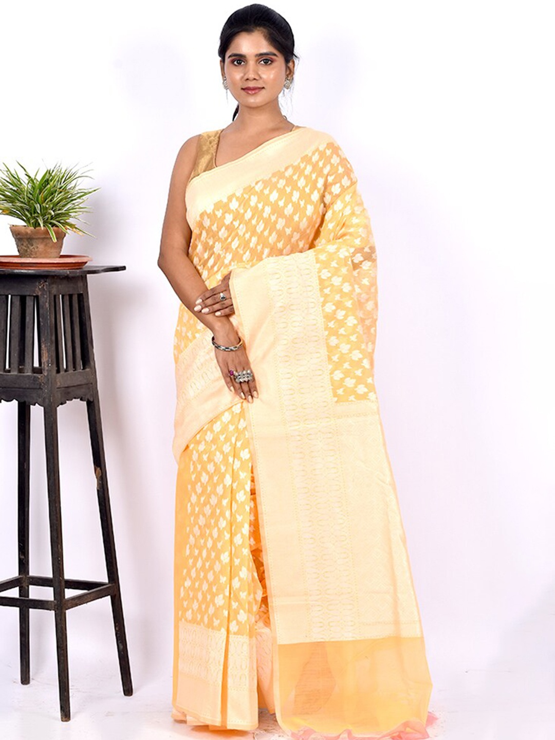 

AllSilks Yellow & White Floral Pure Cotton Saree