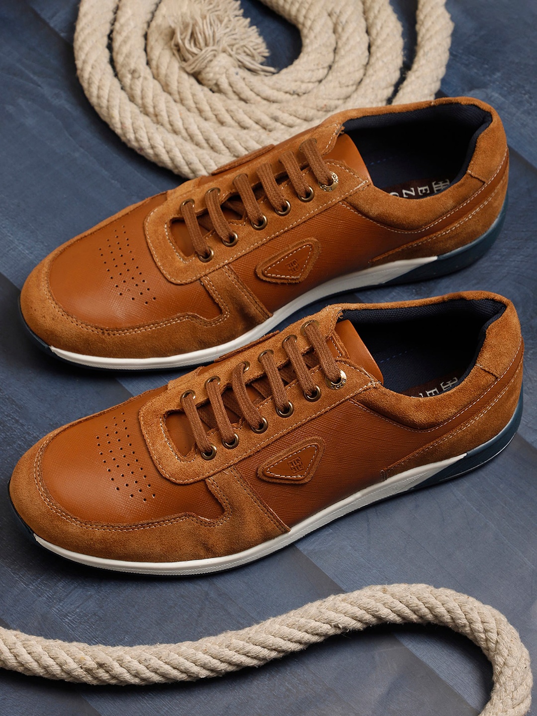 

EZOK Men Tan Leather Sneakers