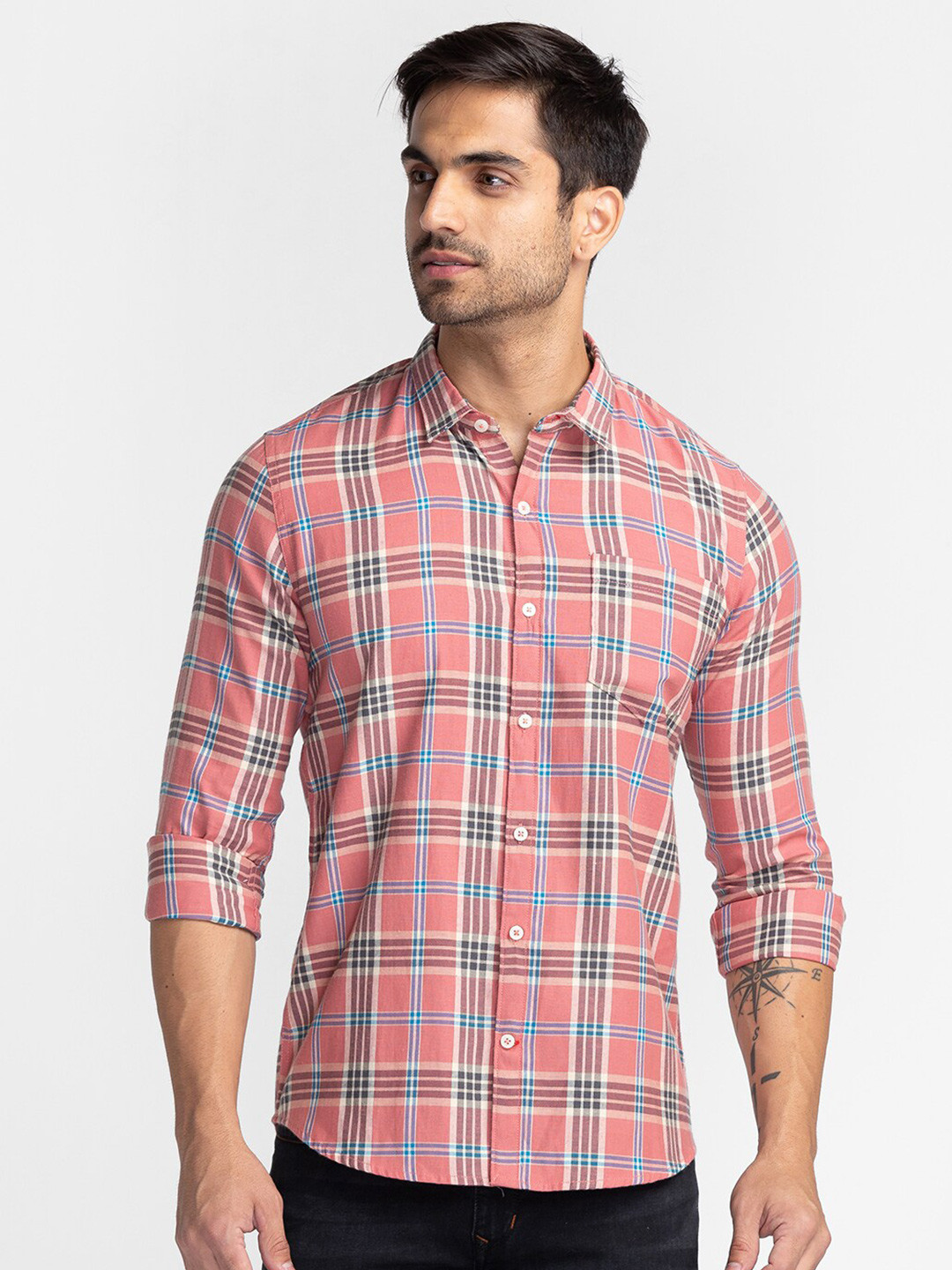 

Globus Men Pink Comfort Checked Pure Cotton Casual Shirt