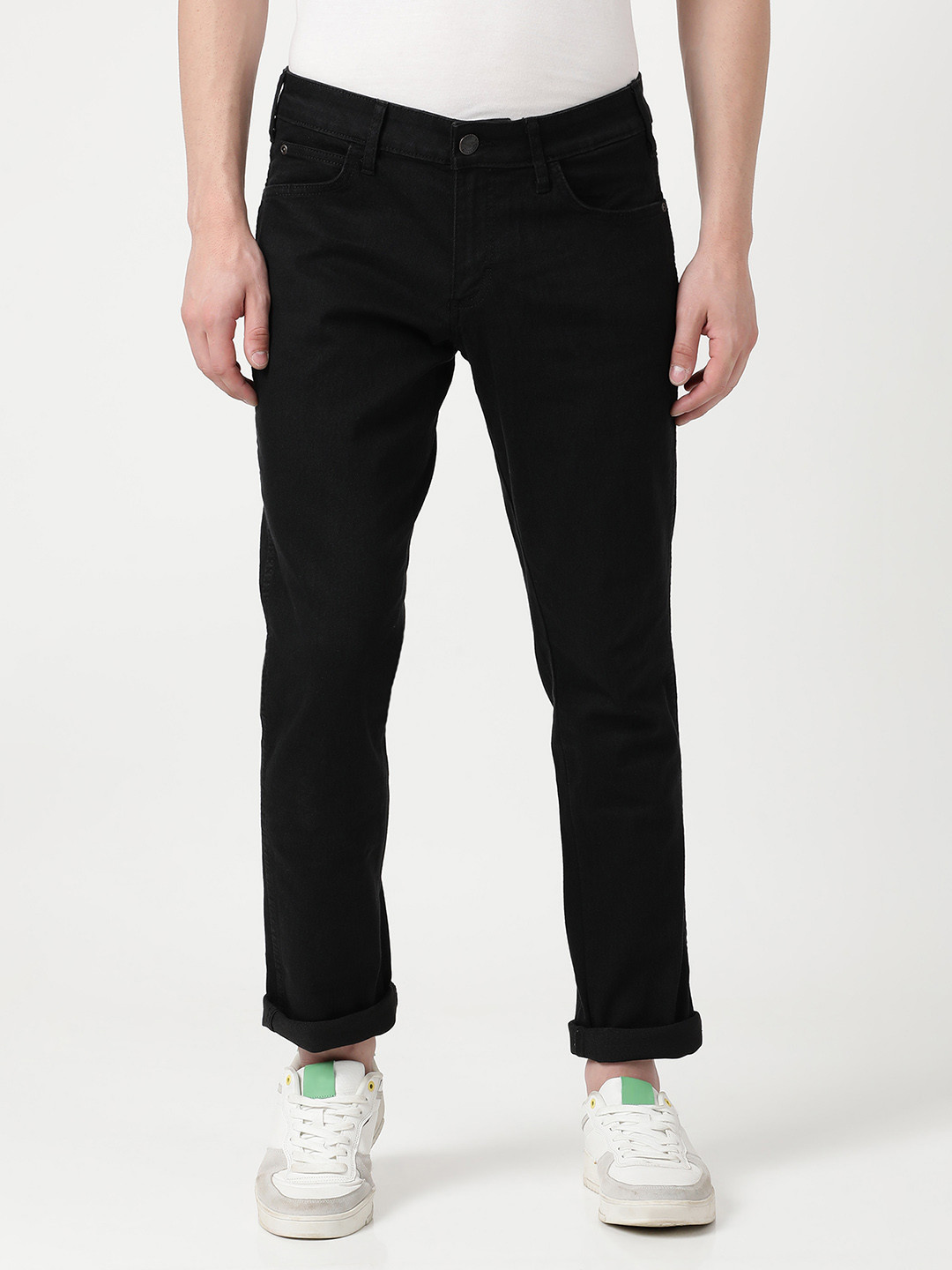 

Wrangler Men Slim Fit Low-Rise Light Fade Stretchable Jeans, Black