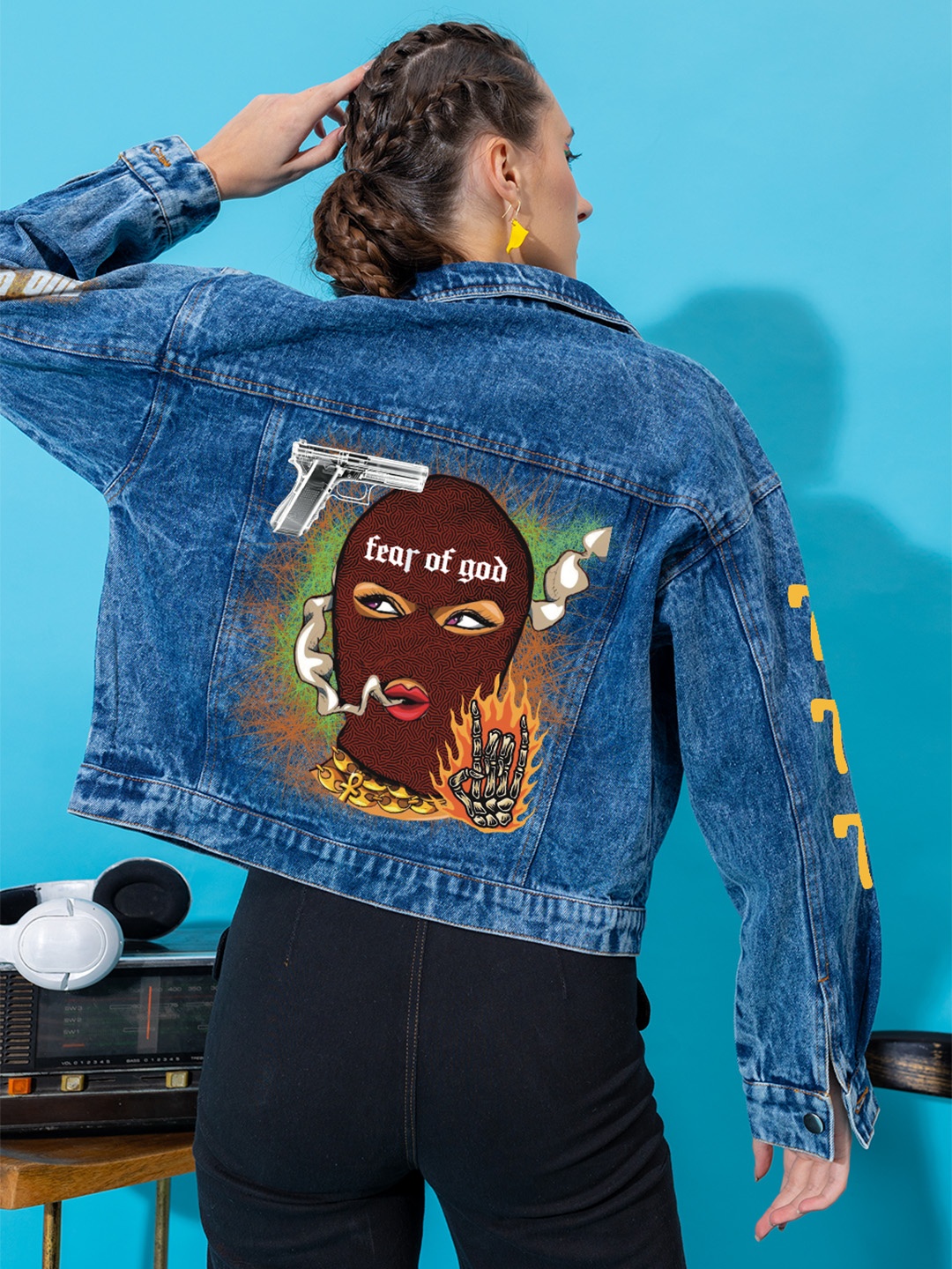 

Stylecast X Hersheinbox Women Pure Cotton Graphic Printed Denim Jacket, Blue