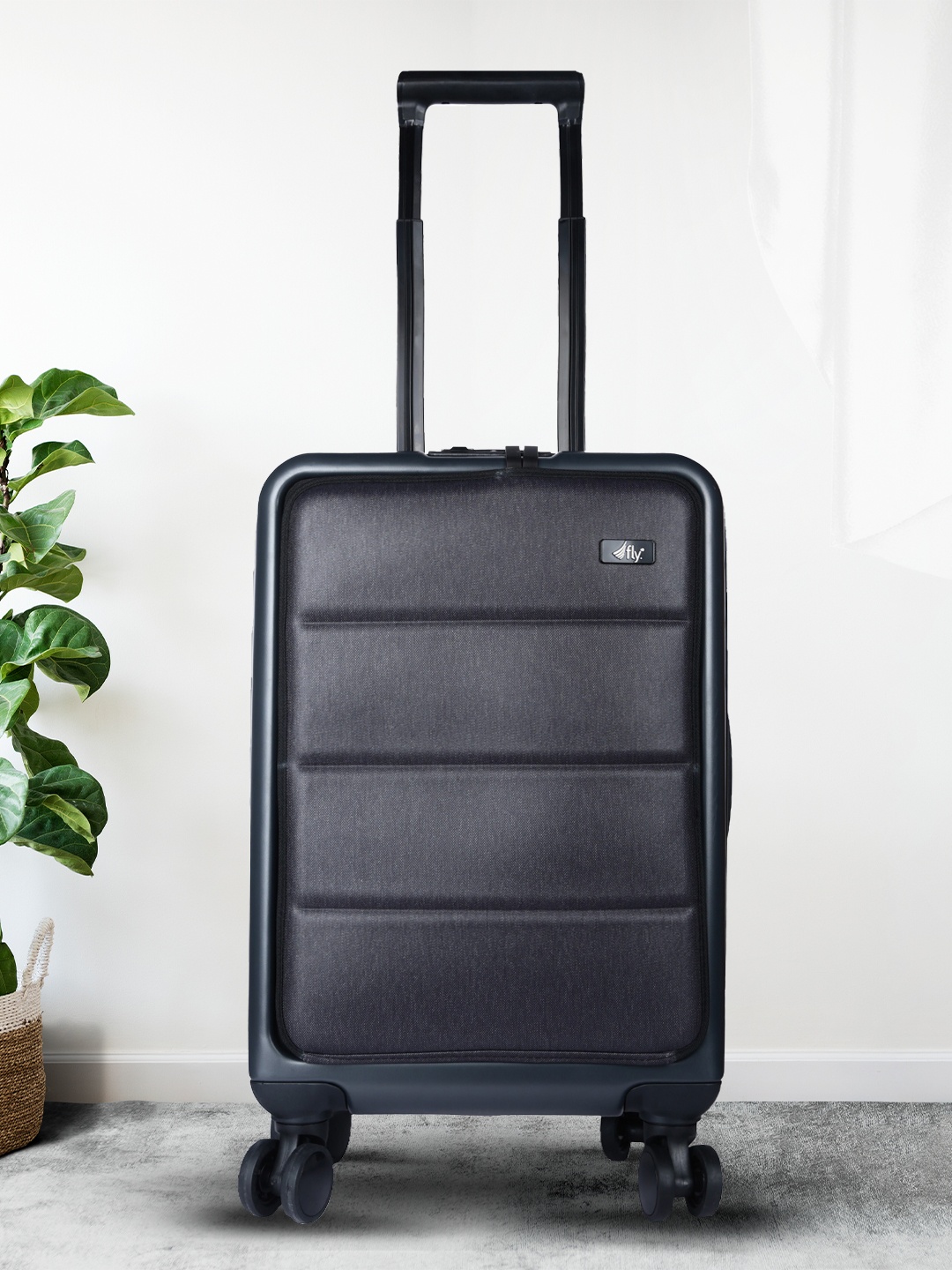 

fly Grey Textured Trolley Bag