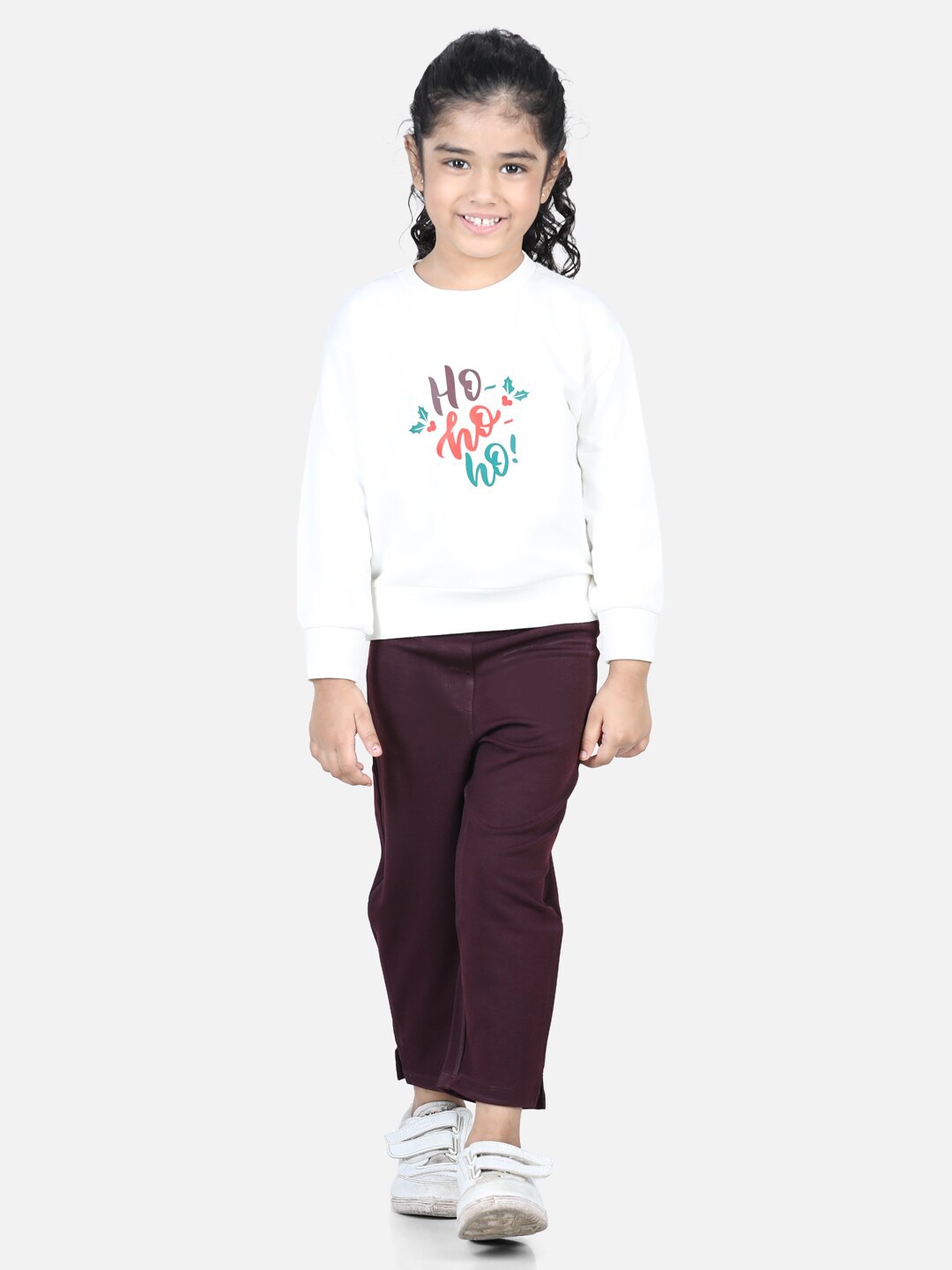 

AWW HUNNIE Girls White & Coffee Brown Printed Pure Cotton Clothing Set