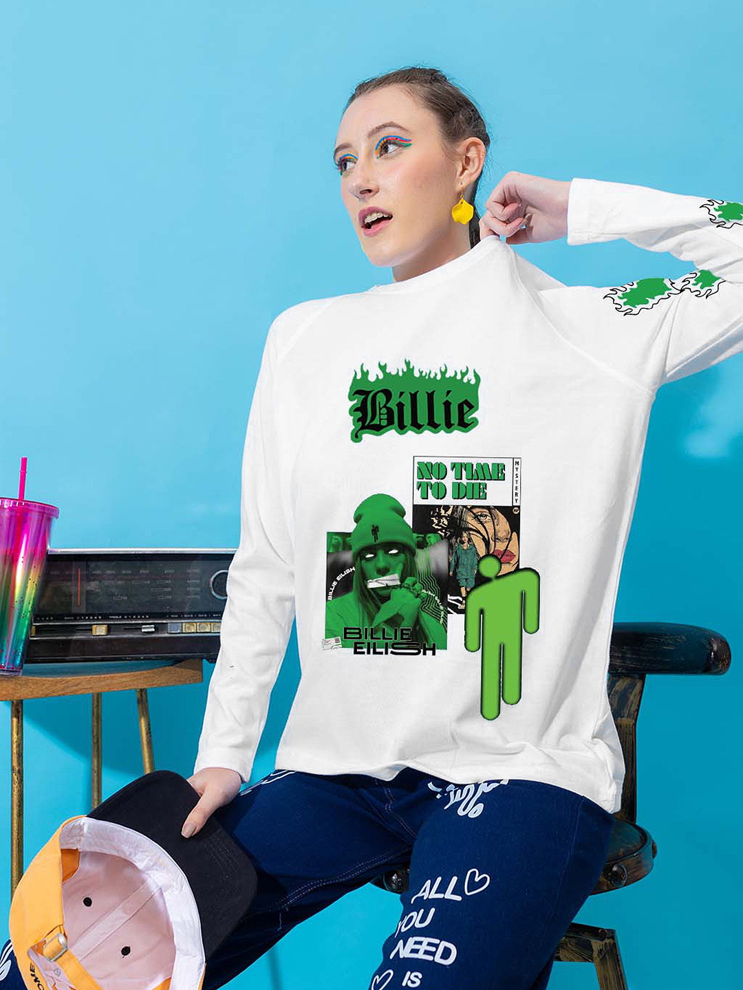 

Stylecast X Hersheinbox Women White & Green Printed Pure Cotton Boxy T-shirt