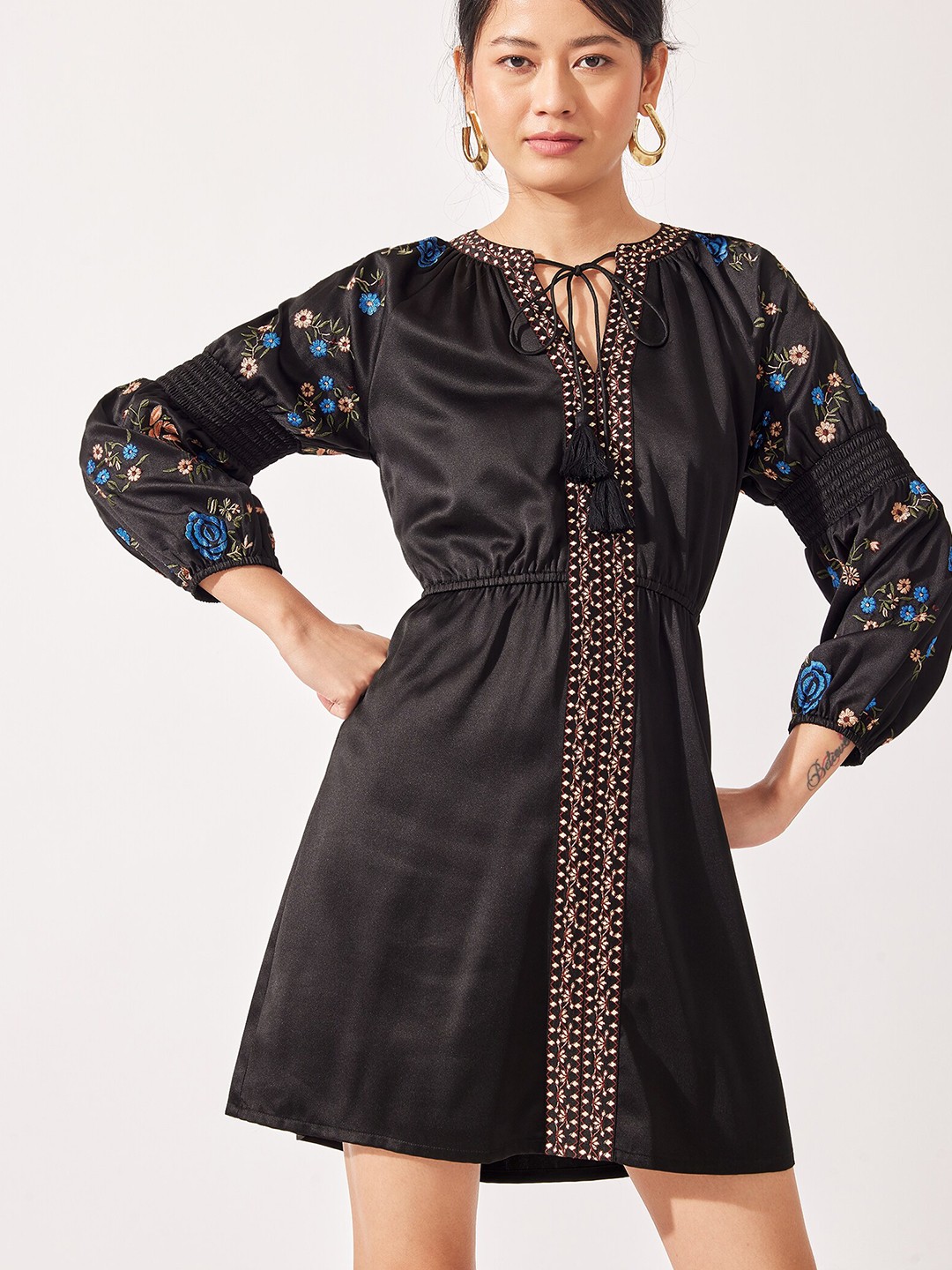 

The Label Life Black Floral Embroidered Tie-Up Neck A-Line Dress