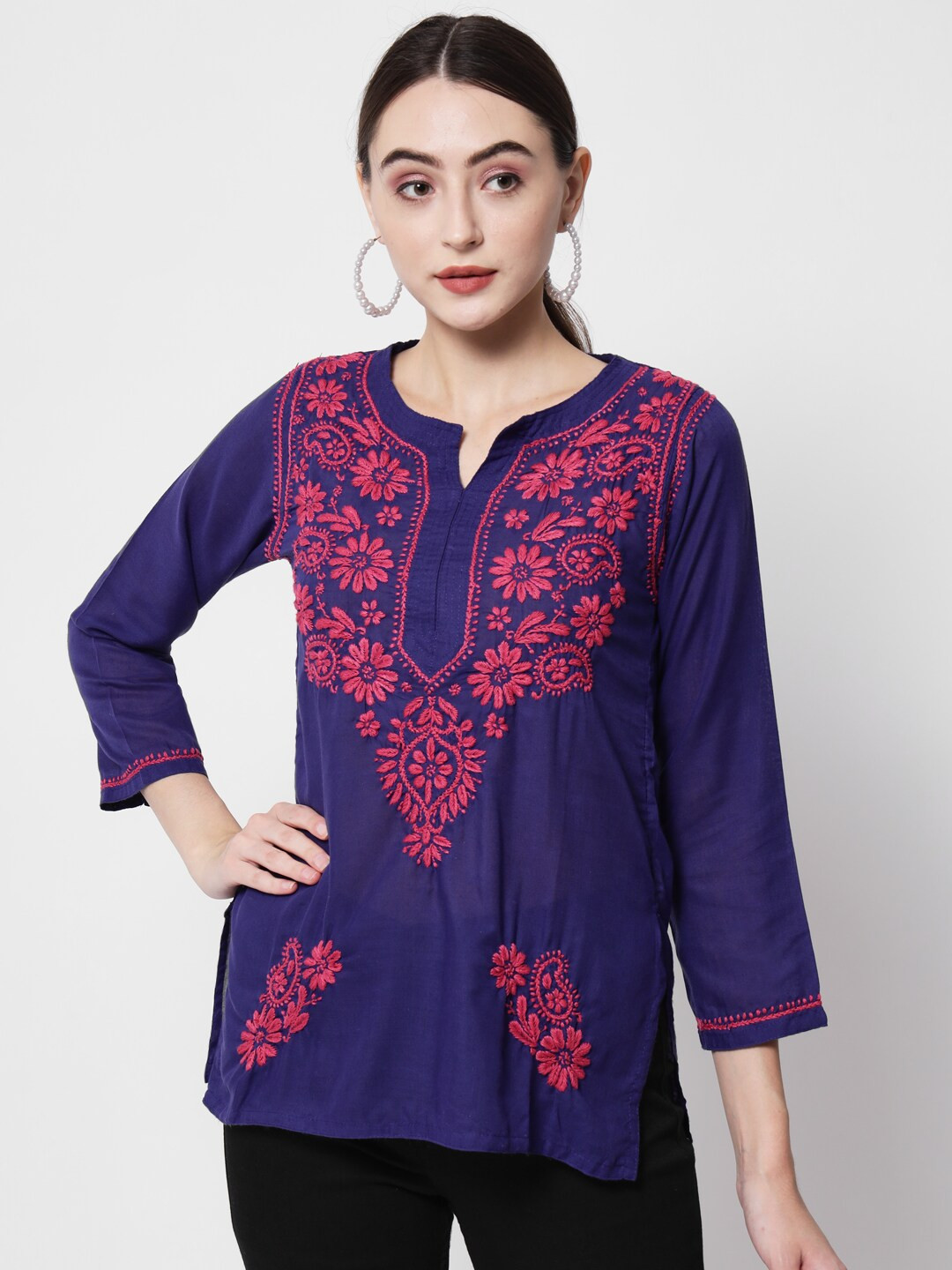 

PARAMOUNT CHIKAN Blue Ethnic Motifs Embroidered Chikankari Pure Cotton Chikankari Kurti