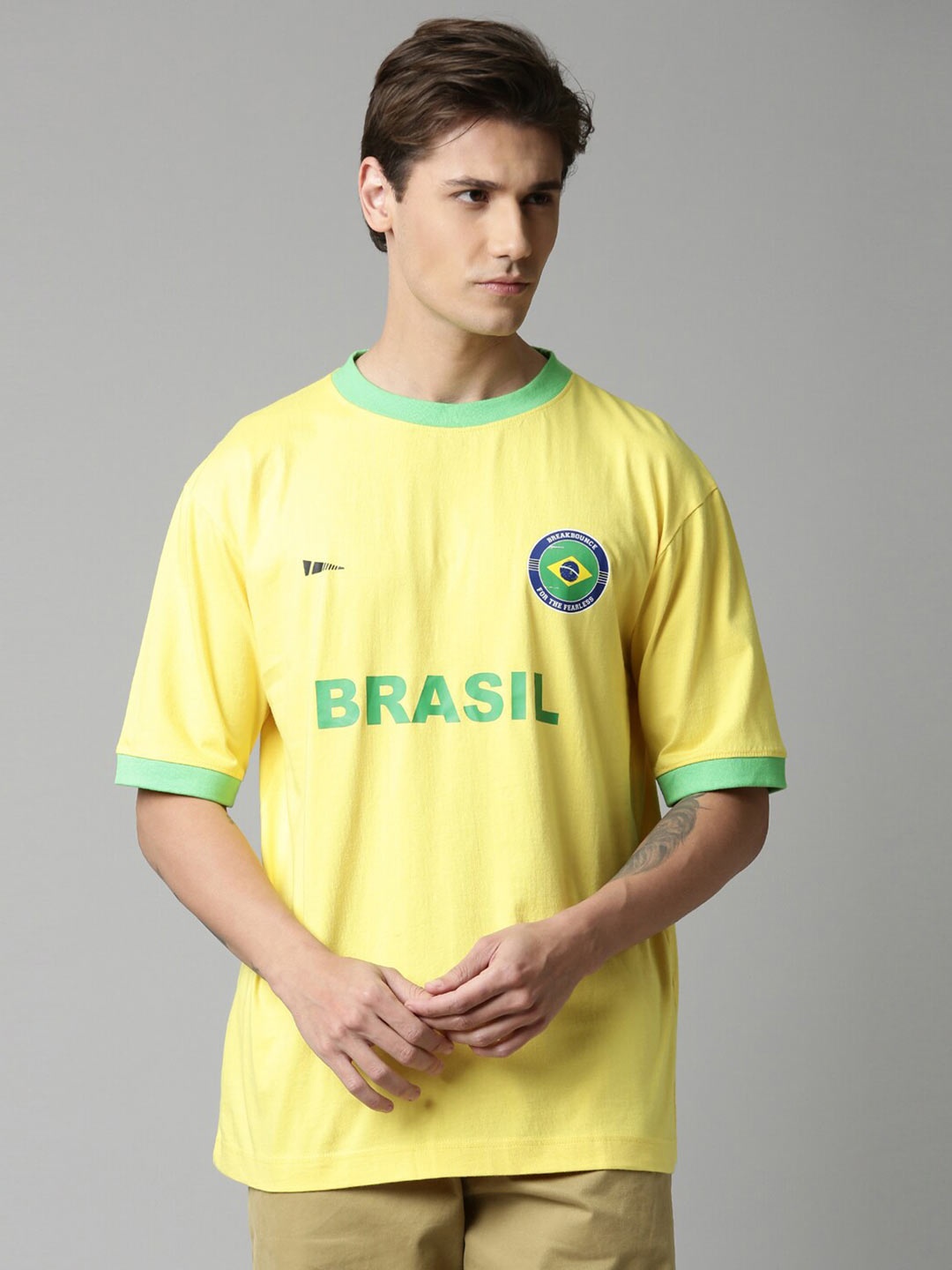 

Breakbounce Men Yellow & Green Sports Printed Pure Cotton T-shirt