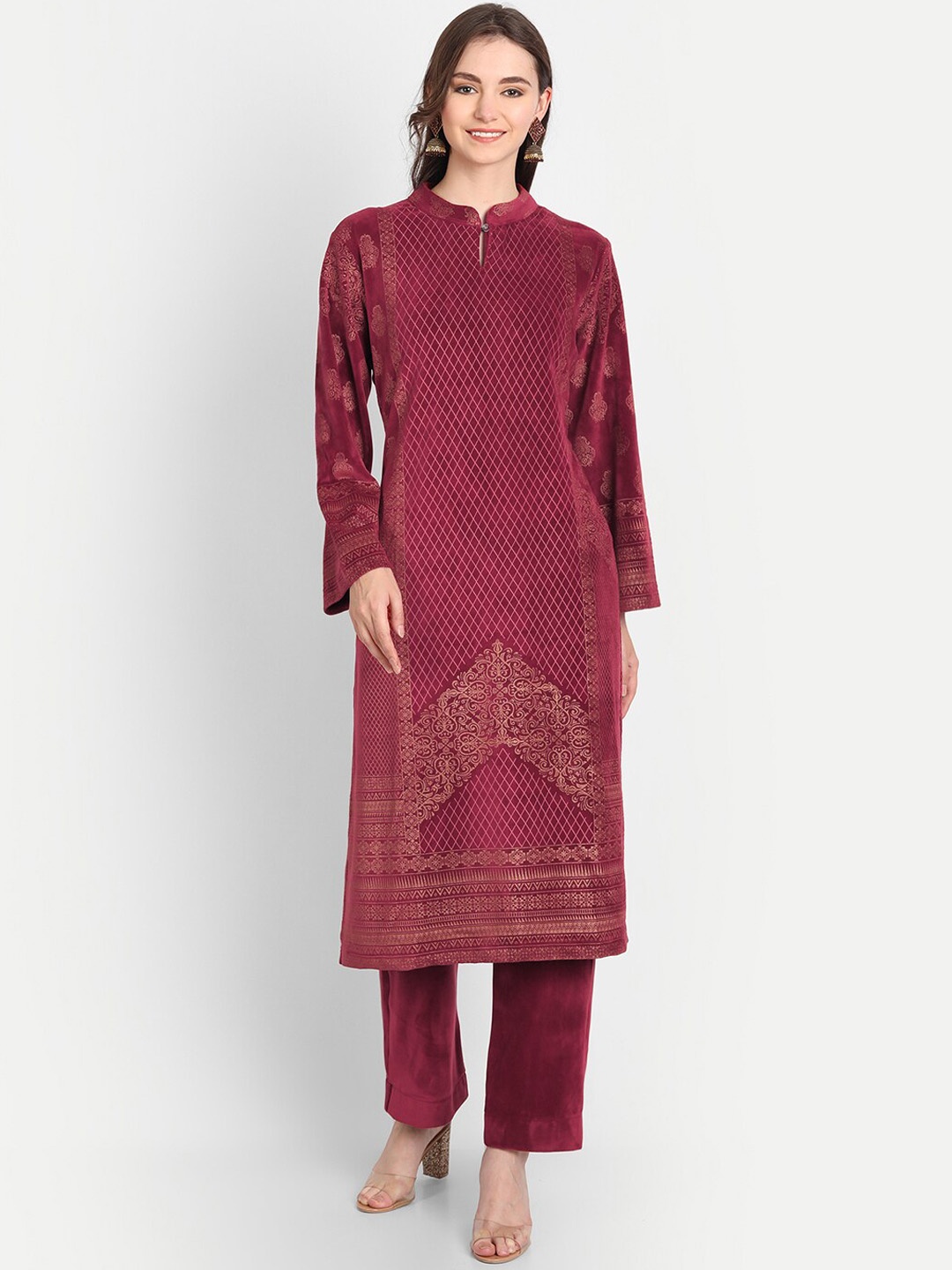 

HK colours of fashion Women Maroon Ethnic Motifs Foil Printed Velvet Kurta with Trouser