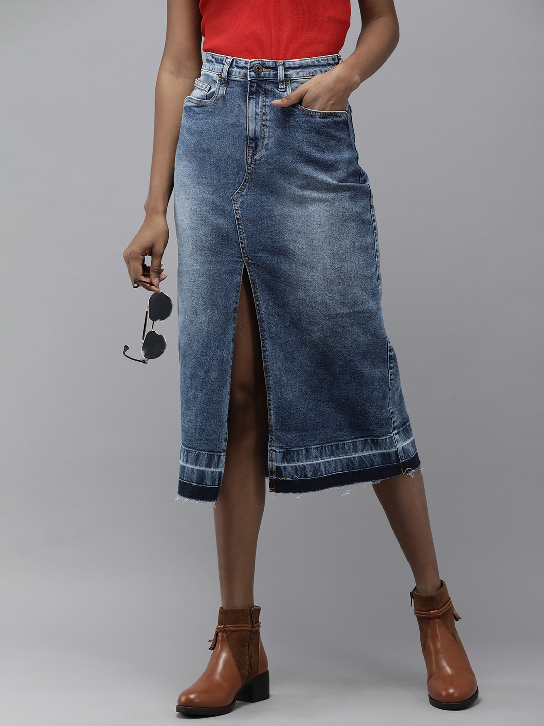 

The Roadster Lifestyle Co. Mid Rise Faded Denim Straight Skirt With Slit, Blue