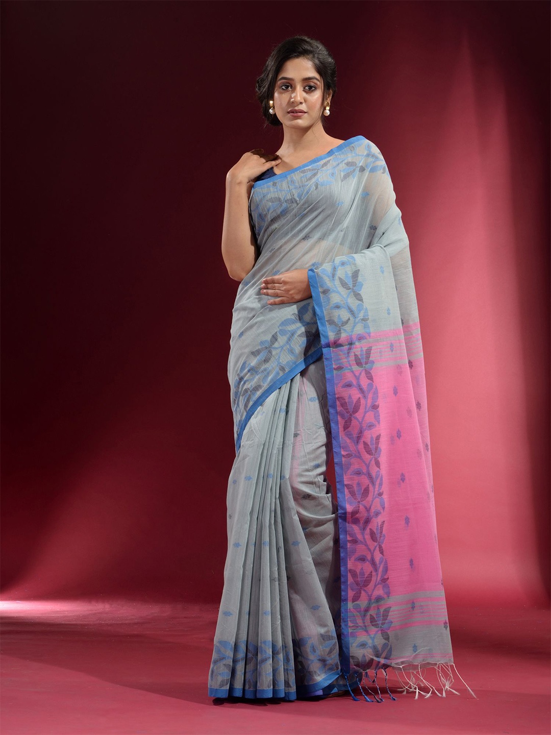 

Charukriti Blue & Pink Floral Printed Pure Cotton Saree
