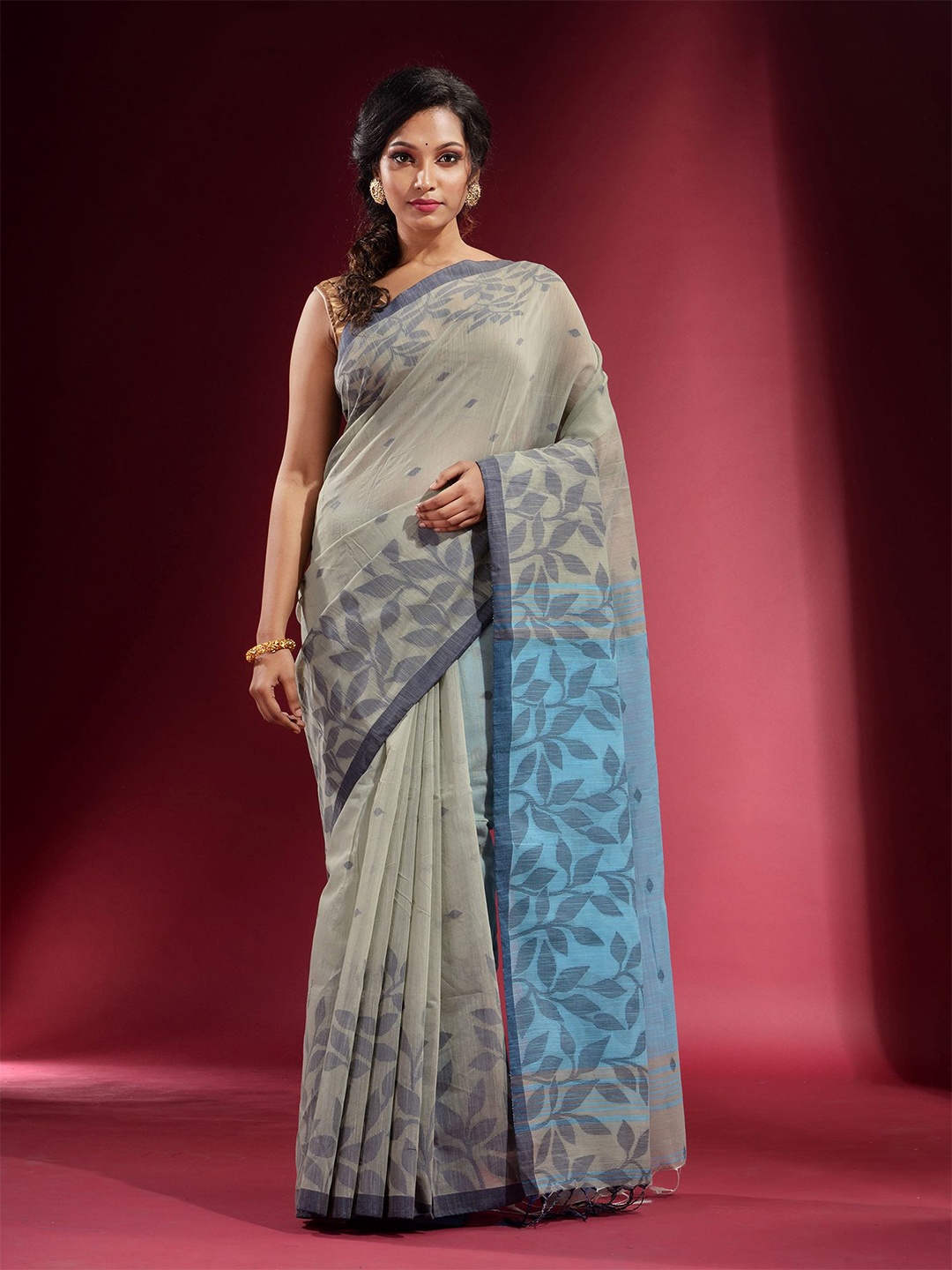 

Charukriti Grey & Blue Floral Printed Pure Cotton Saree