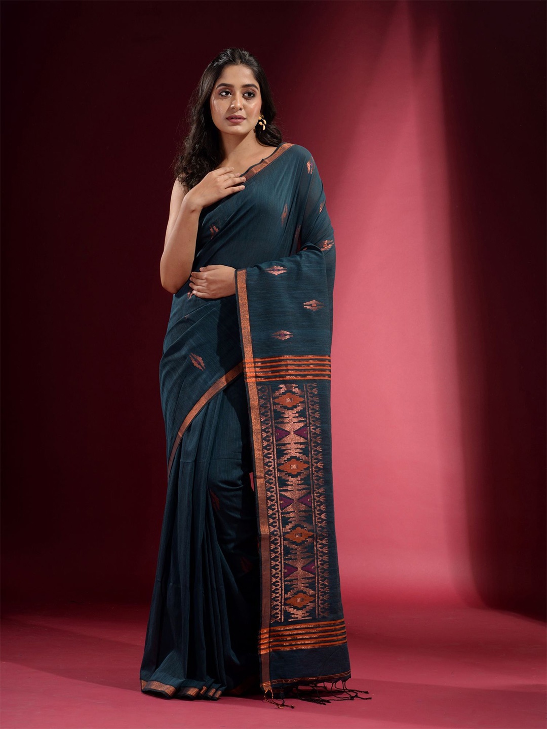 

Charukriti Teal Blue & Copper-Toned Woven Design Zari Pure Cotton Saree
