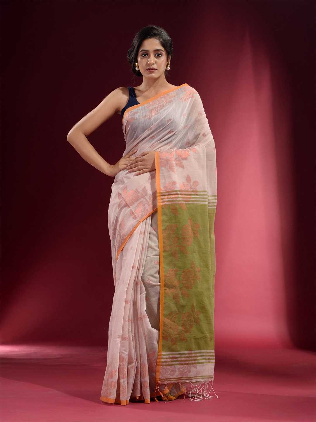 

Charukriti Women Off White & Green Floral Zari Pure Cotton Saree