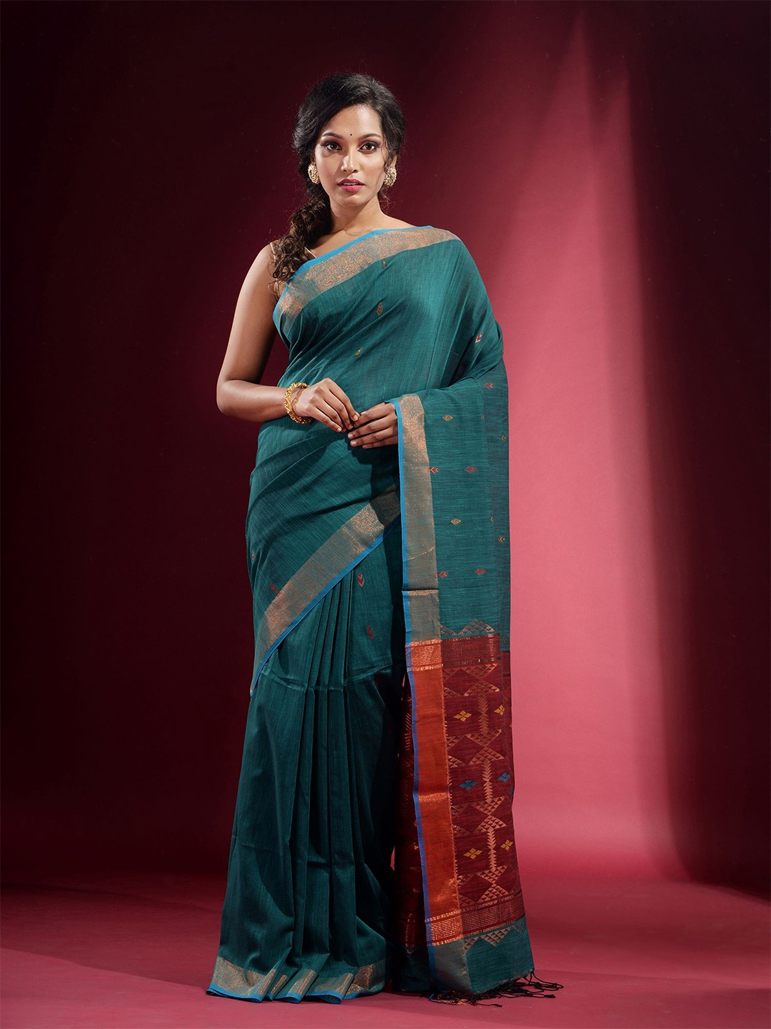 

Charukriti Women Teal & Red Woven Design Zari Pure Cotton Saree