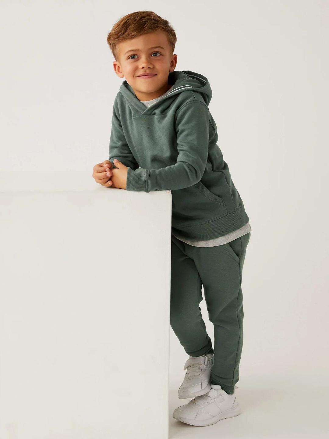 

Marks & Spencer Boys Grey Sweatshirt