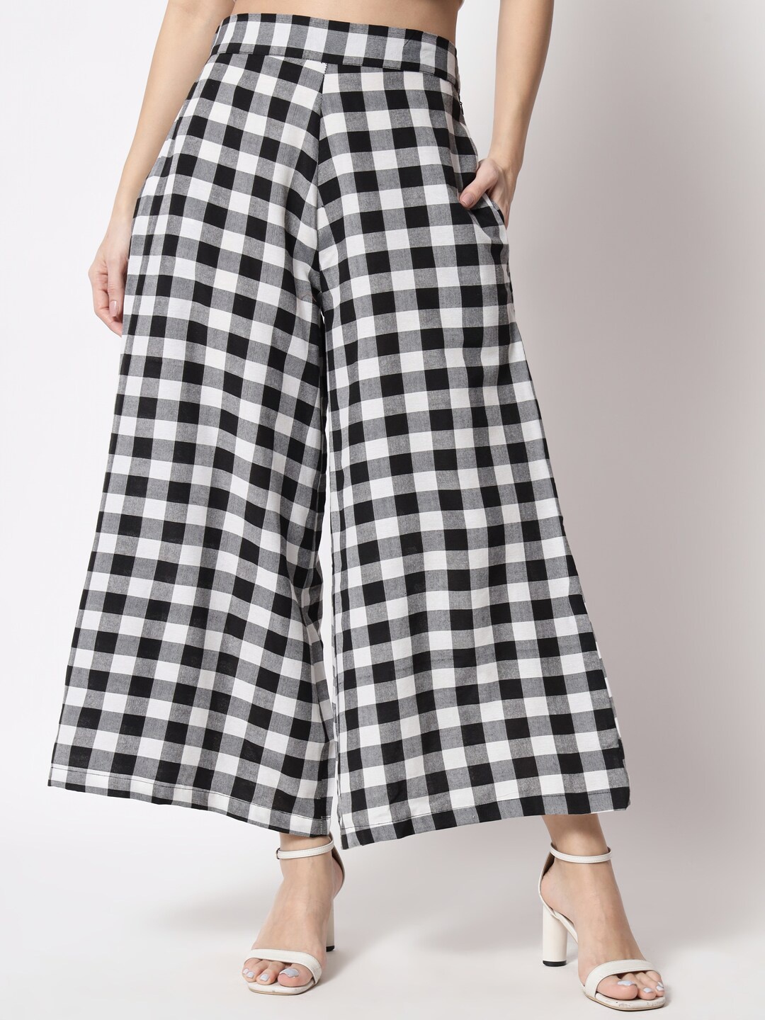 

SiaVira Women White & Black Checked Flared Palazzos