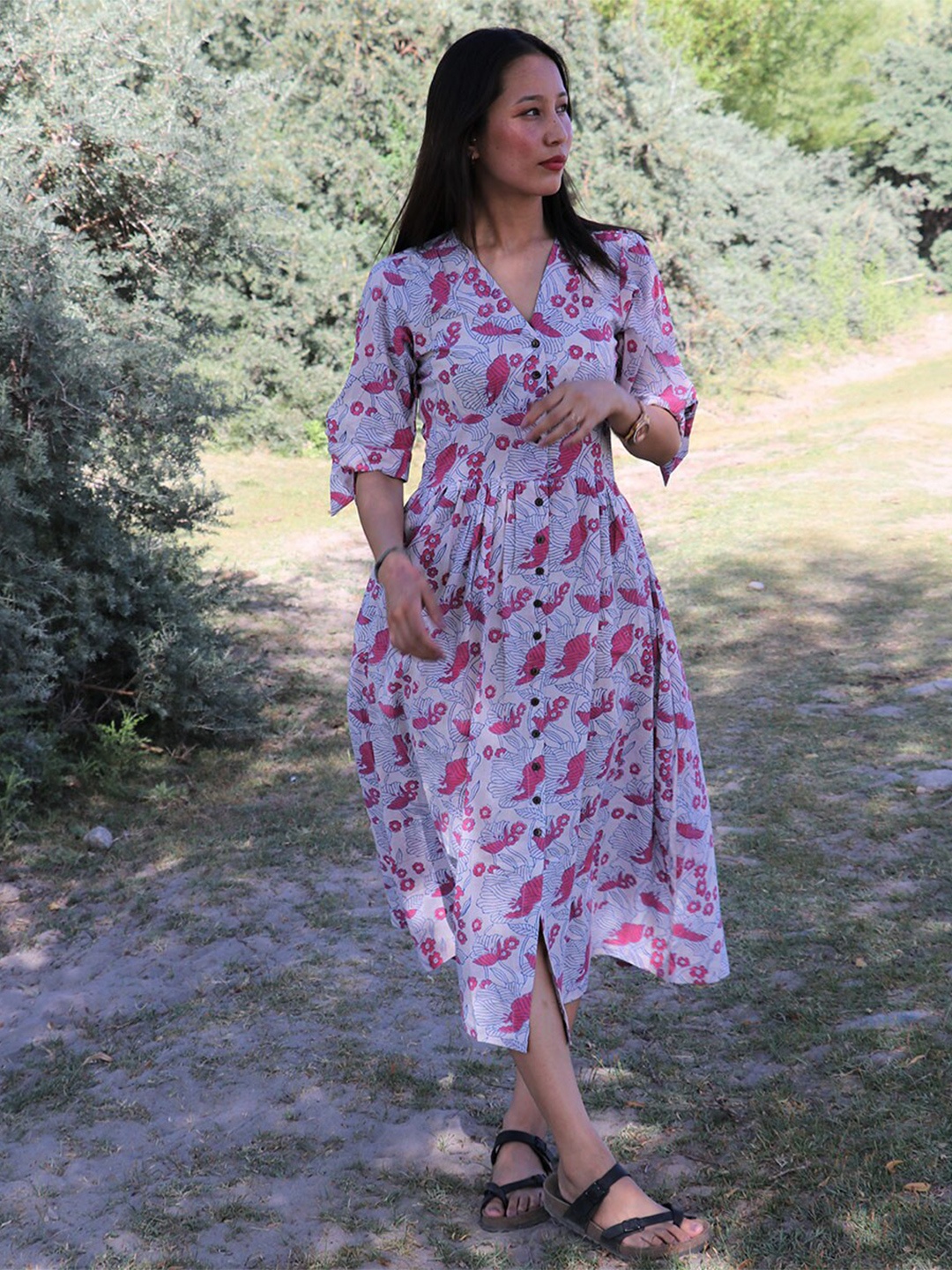 

Chidiyaa Women Lavender & Red Floral Printed Fit & Floral Midi Cotton Dress
