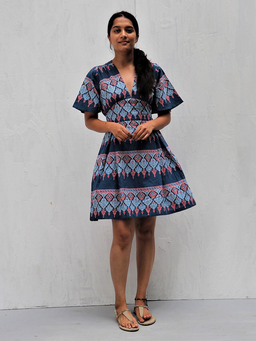 

Chidiyaa Women Navy Blue & Pink Print V-Neck Cotton Dress