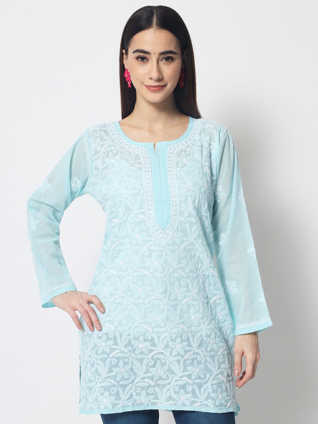 

PARAMOUNT CHIKAN Blue Paisley Embroidered Chikankari Pure Cotton Kurti