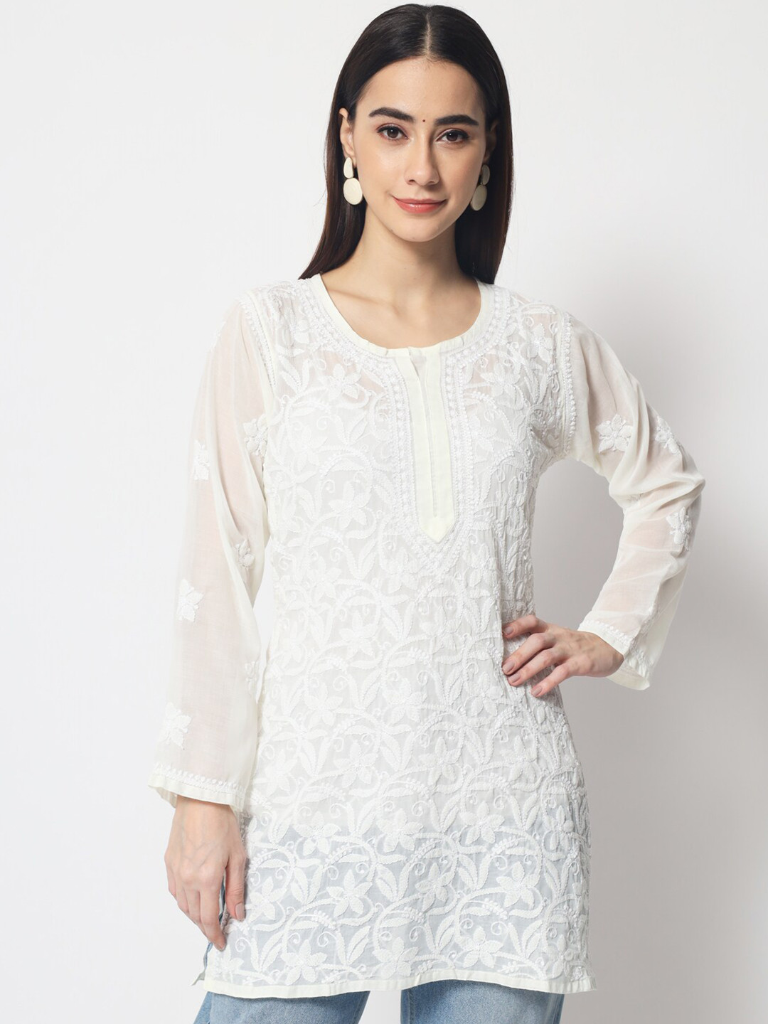 

PARAMOUNT CHIKAN Cream-Coloured Paisley Embroidered Chikankari Pure Cotton Kurti