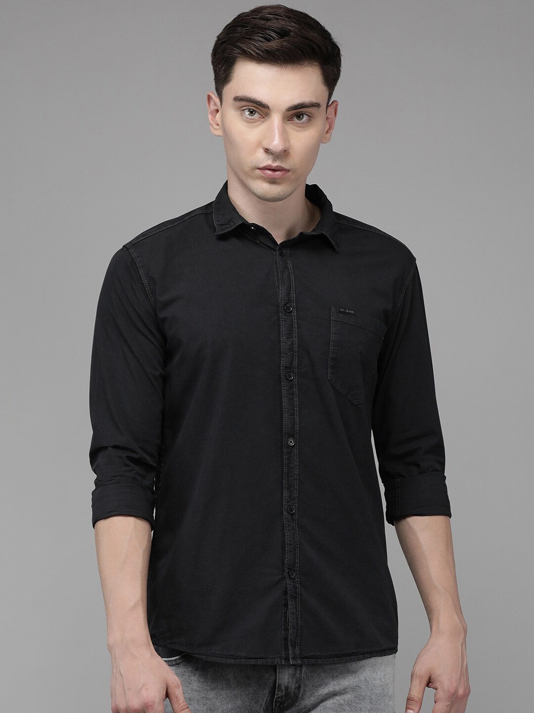 

Voi Jeans Men Grey Slim Fit Casual Cotton Shirt