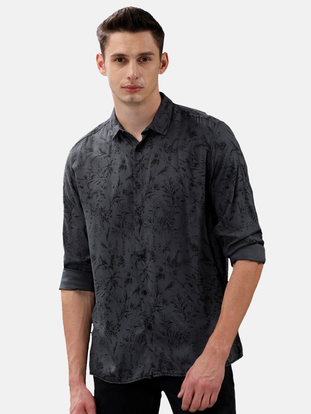 

Voi Jeans Men Grey Slim Fit Floral Printed Casual Cotton Shirt