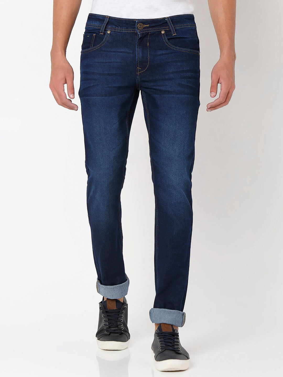 

Mufti Men Blue Slim Fit Heavy Fade Stretchable Jeans
