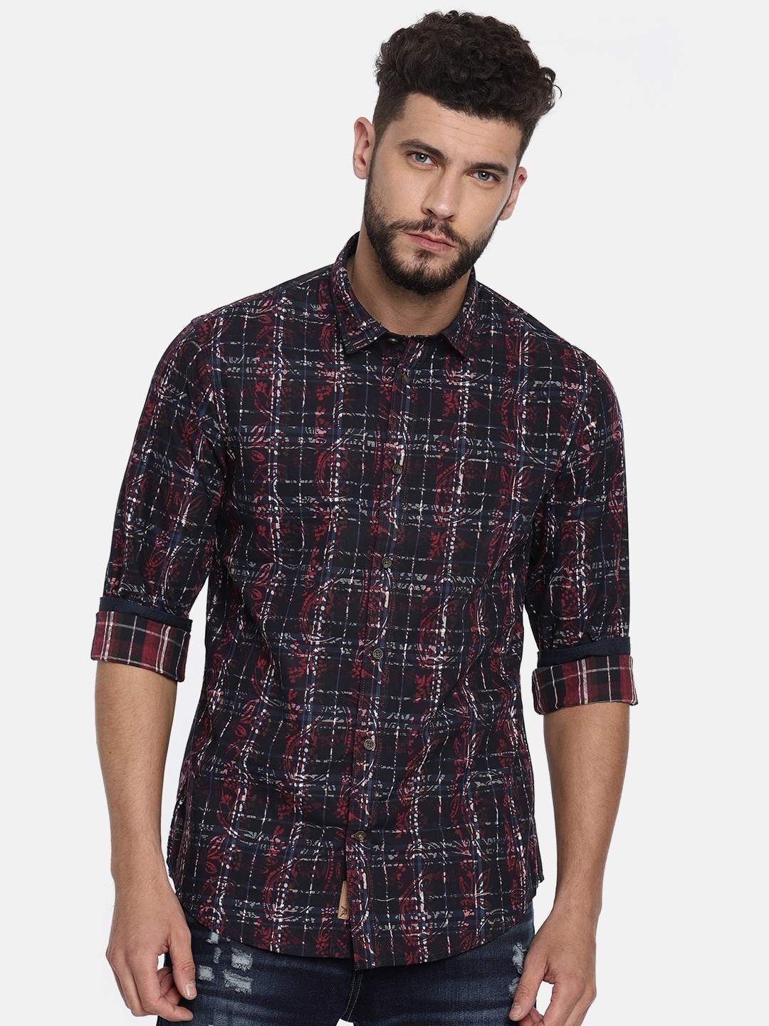 

Arrow Blue Jean Co. Men Black & Red Slim Fit Printed Casual Shirt