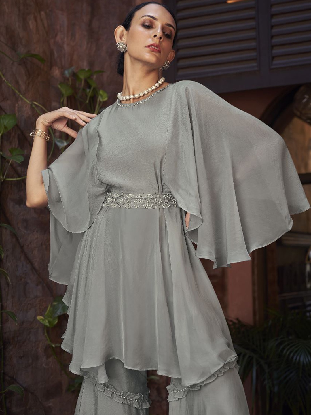 

AUTUMN LANE Women Grey Solid Organza Kurta with Trousers