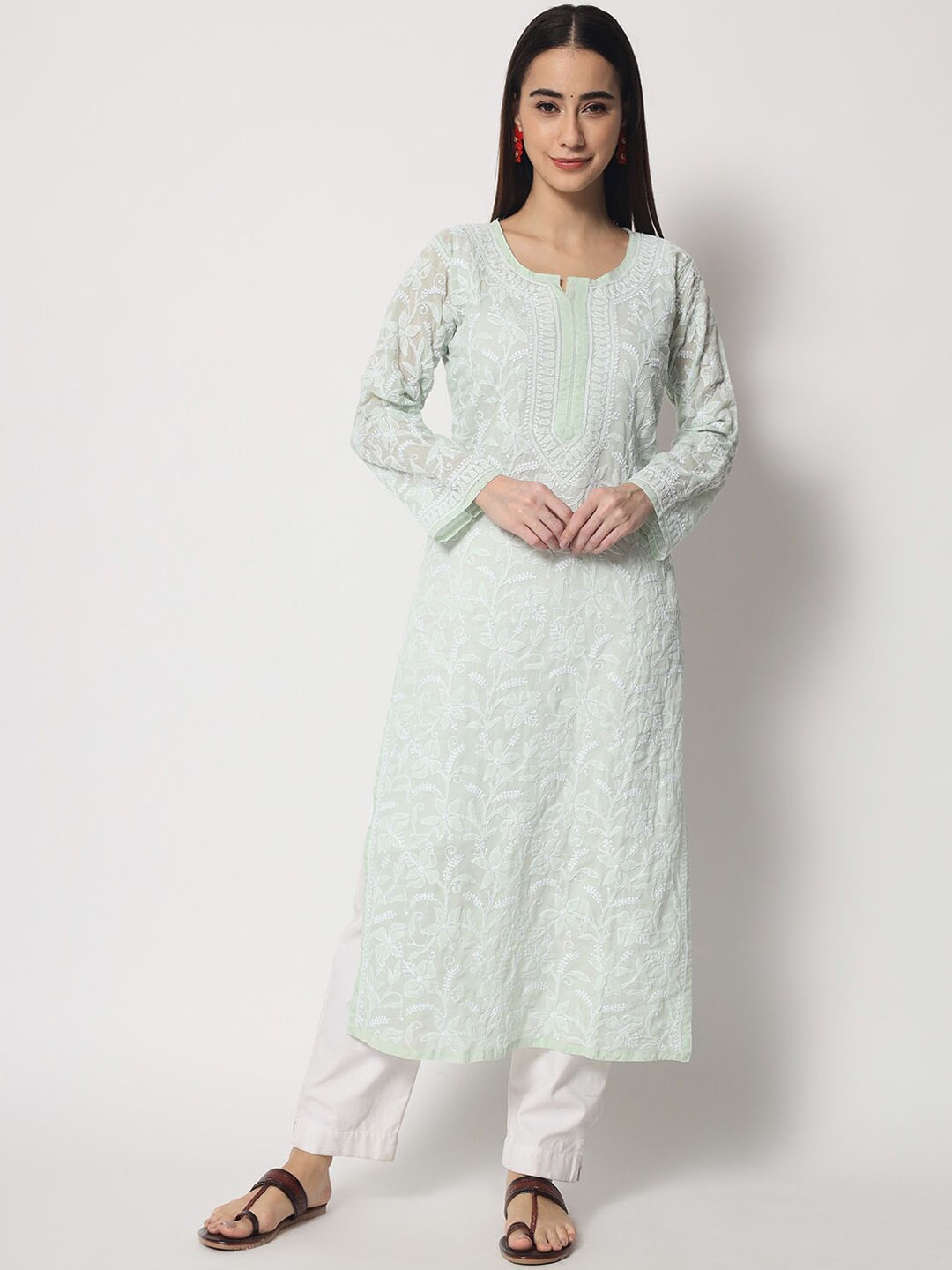 

PARAMOUNT CHIKAN Women Green Chikankari Hand Embroidered Cotton Straight Kurta