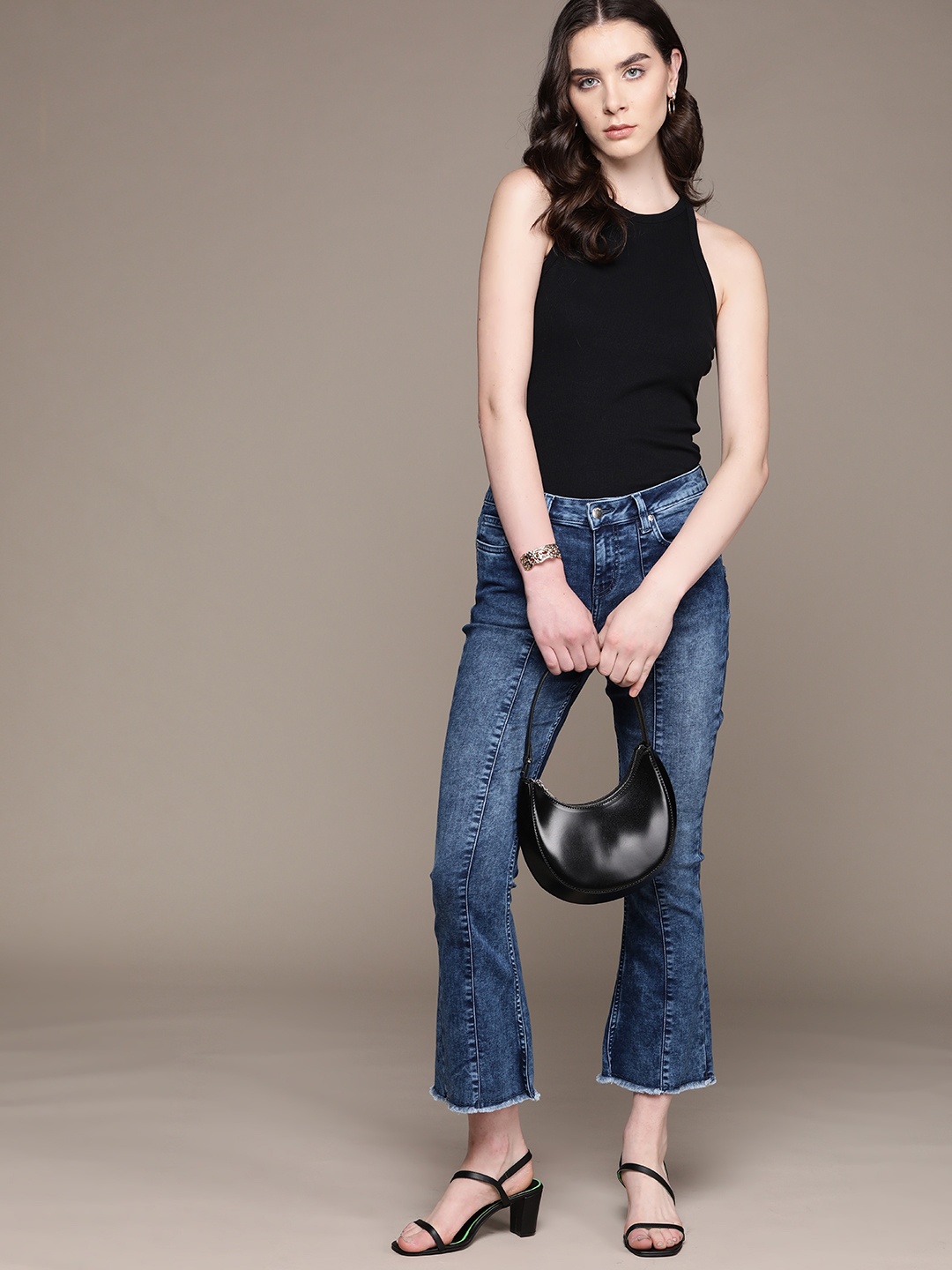 

bebe Women Indigo Denim Daze Bootcut Light Fade Panelled Stretchable Jeans, Blue