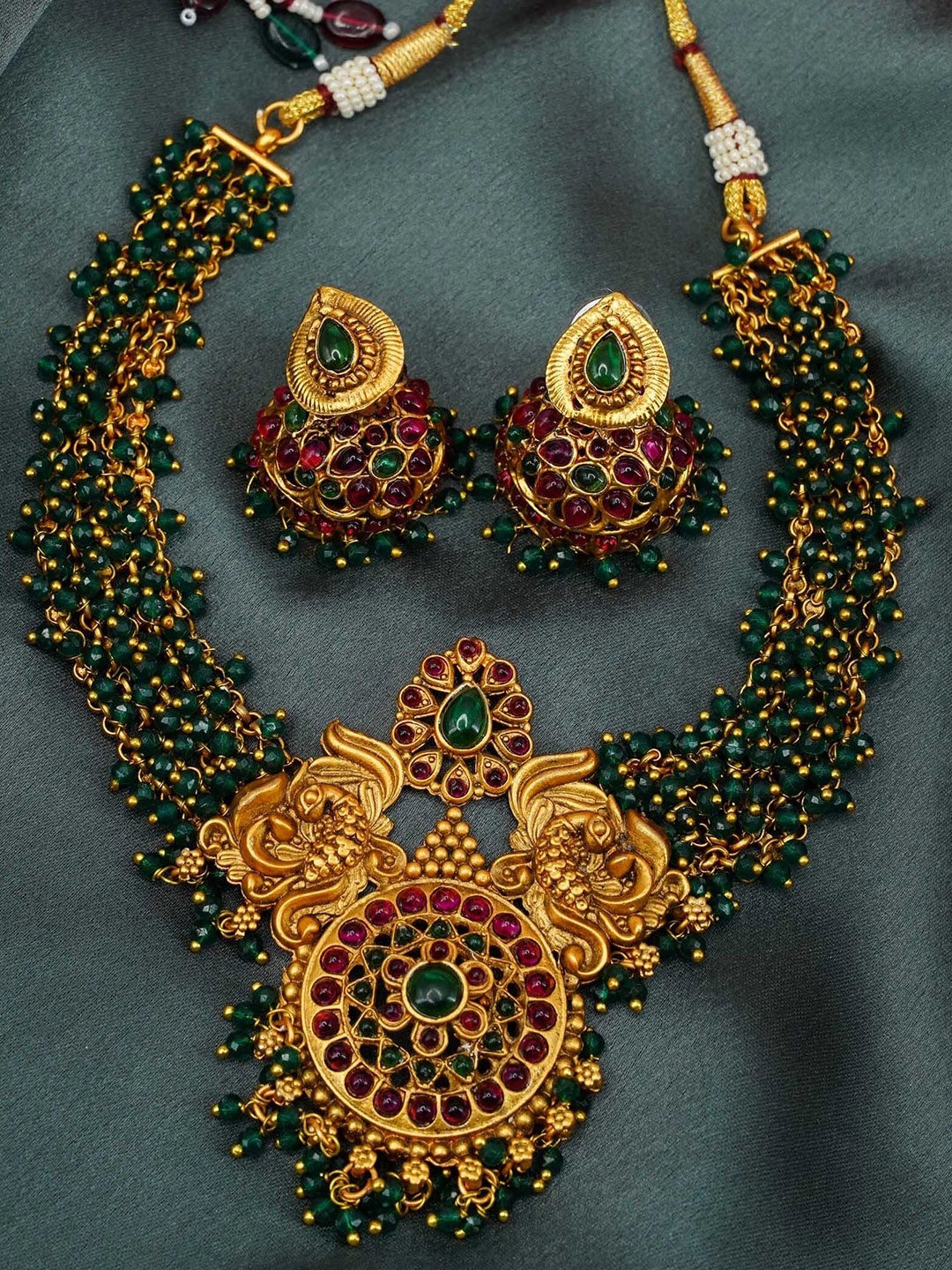 

GRIIHAM Women Gold-Plated Red & Green CZ-Studded & Beaded Jewellery Set
