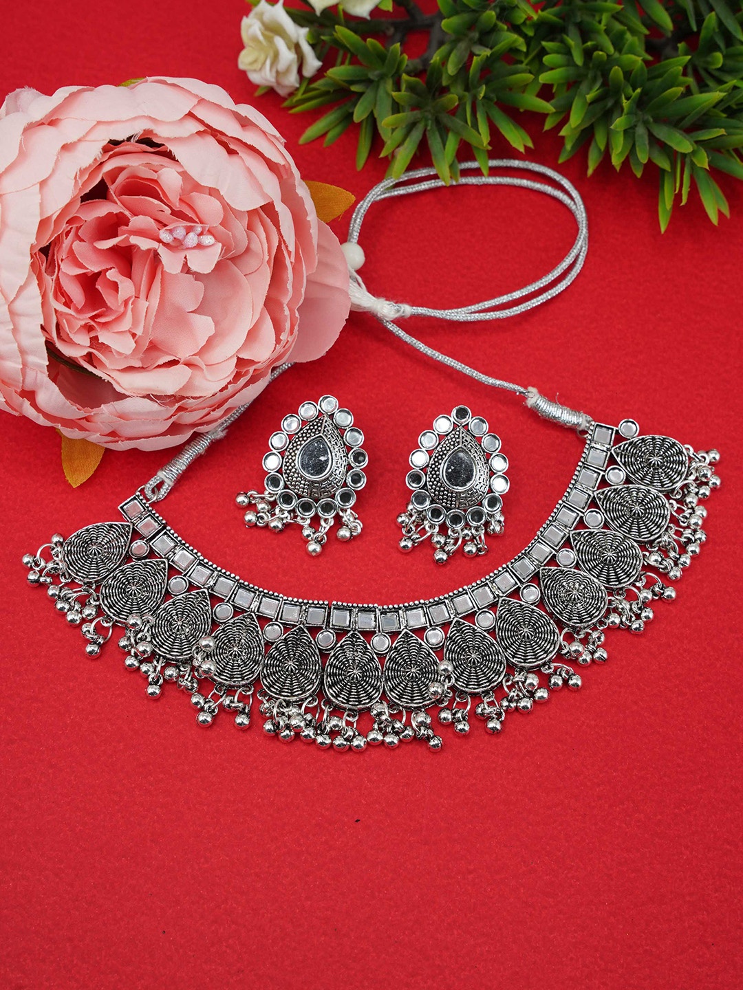 

GRIIHAM Women Silver Plated Oxidised Silver-Plated & Design Detailed Jewellery Set