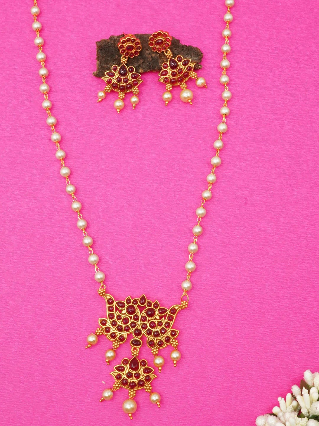 

GRIIHAM Gold-Plated & Red CZ Stone-Studded Pearl Jewellery Set