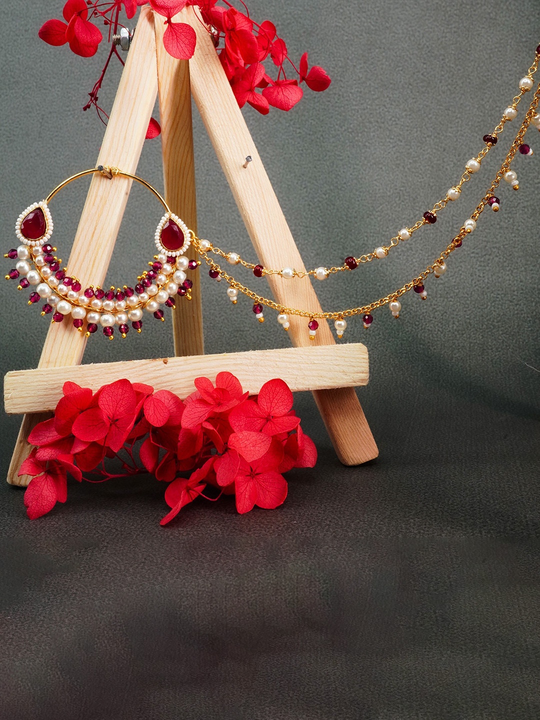 

GRIIHAM Gold-Plated Red Stoned-Studded & Pearl Beaded Nosepin
