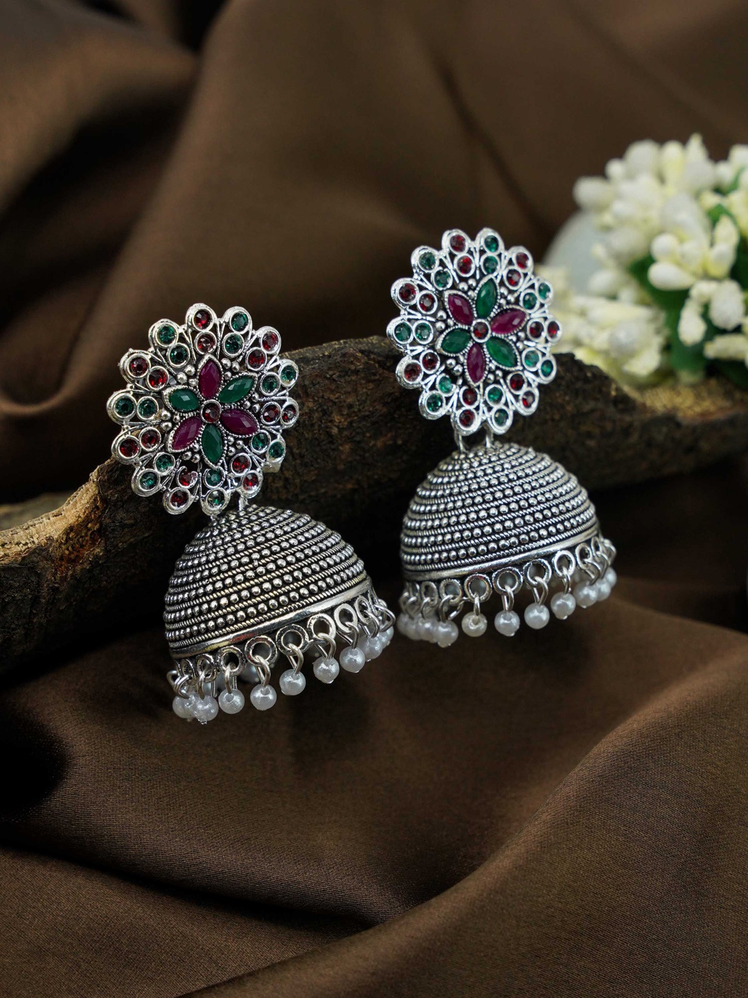 

GRIIHAM Red & Green Silver Plated Jhumkas Earrings